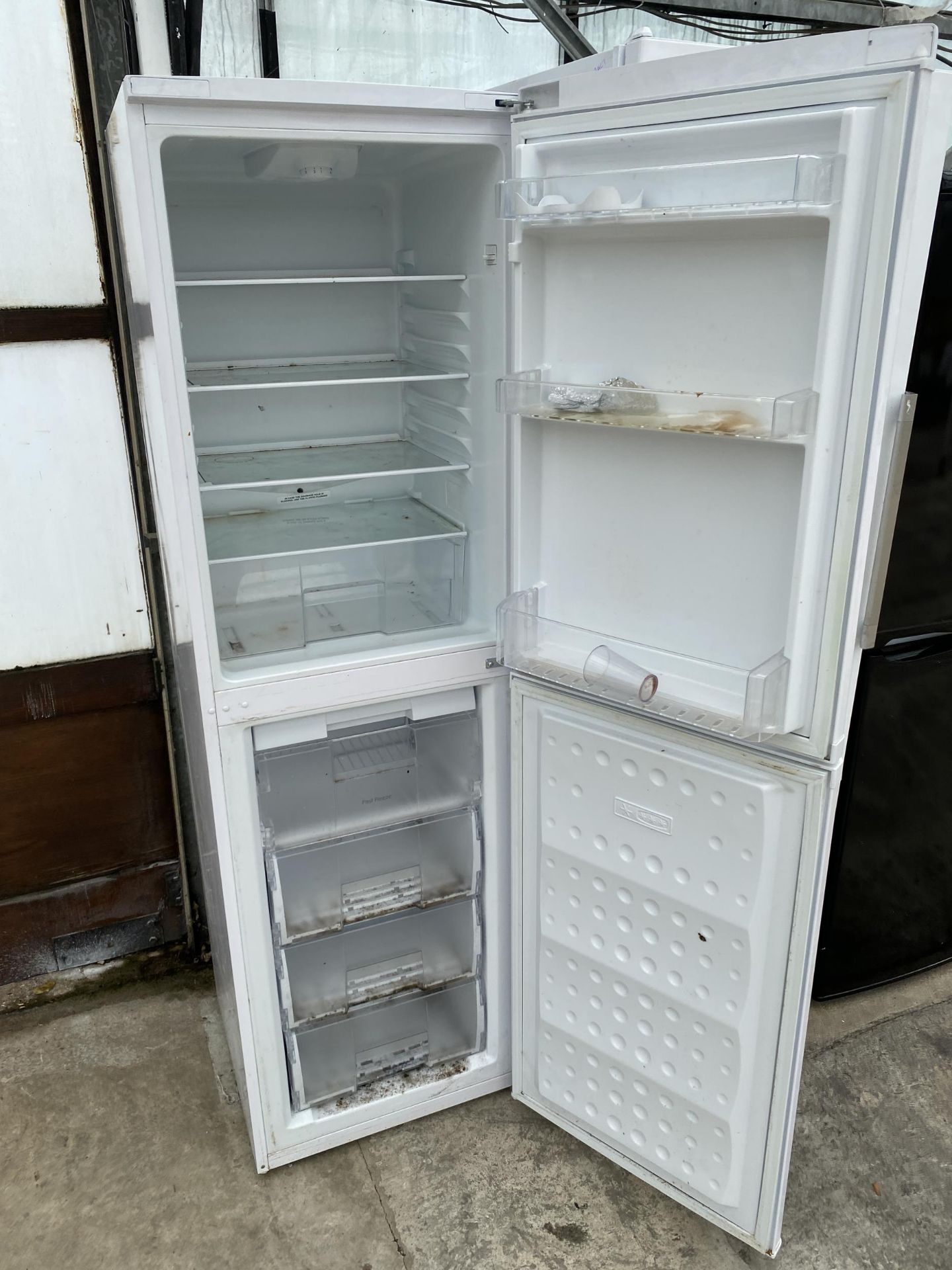 A WHITE BEKO A CLASS FROST FREE UPRIGHT FRIDGE FREEZER - Image 2 of 2