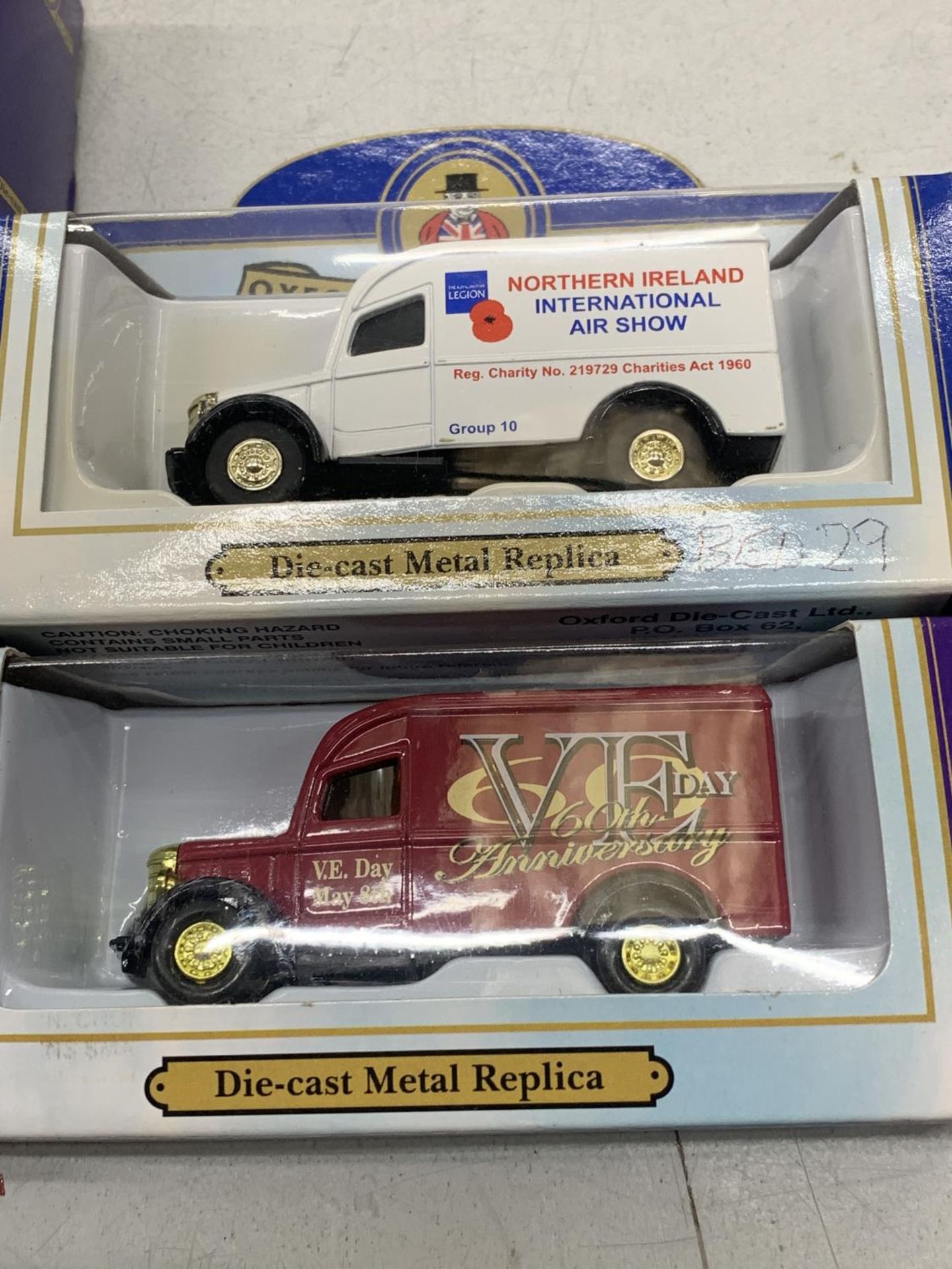FIVE OXFORD DIECAST BOXED BEDFORD VANS ANNIVERSARY MODELS - Image 3 of 3