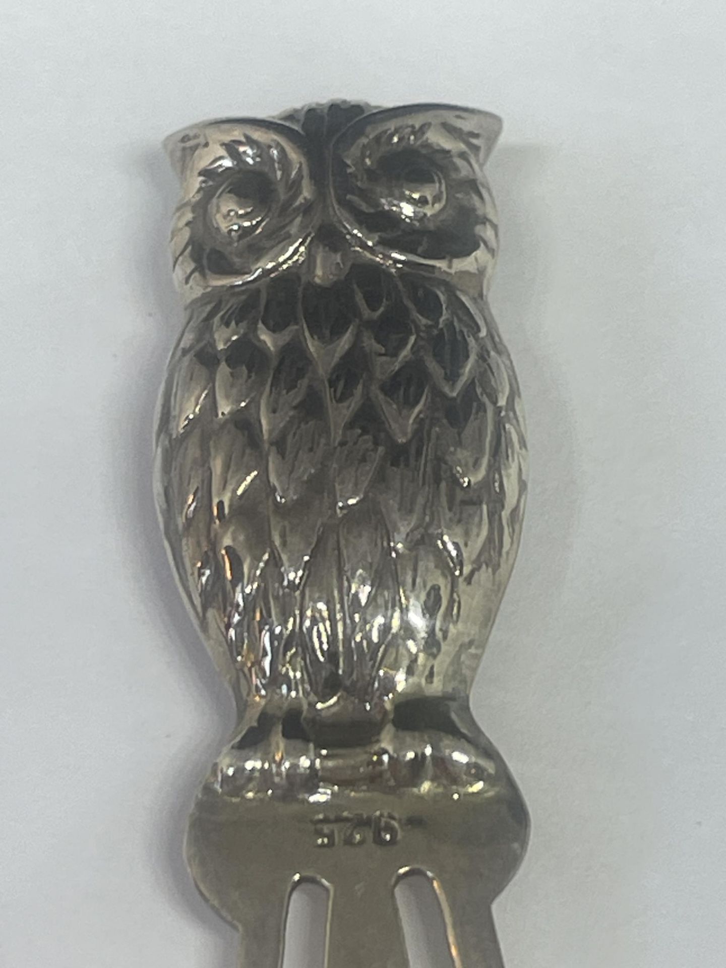 A MARKED 925 SILVER OWL BOOKMARK - Image 2 of 3