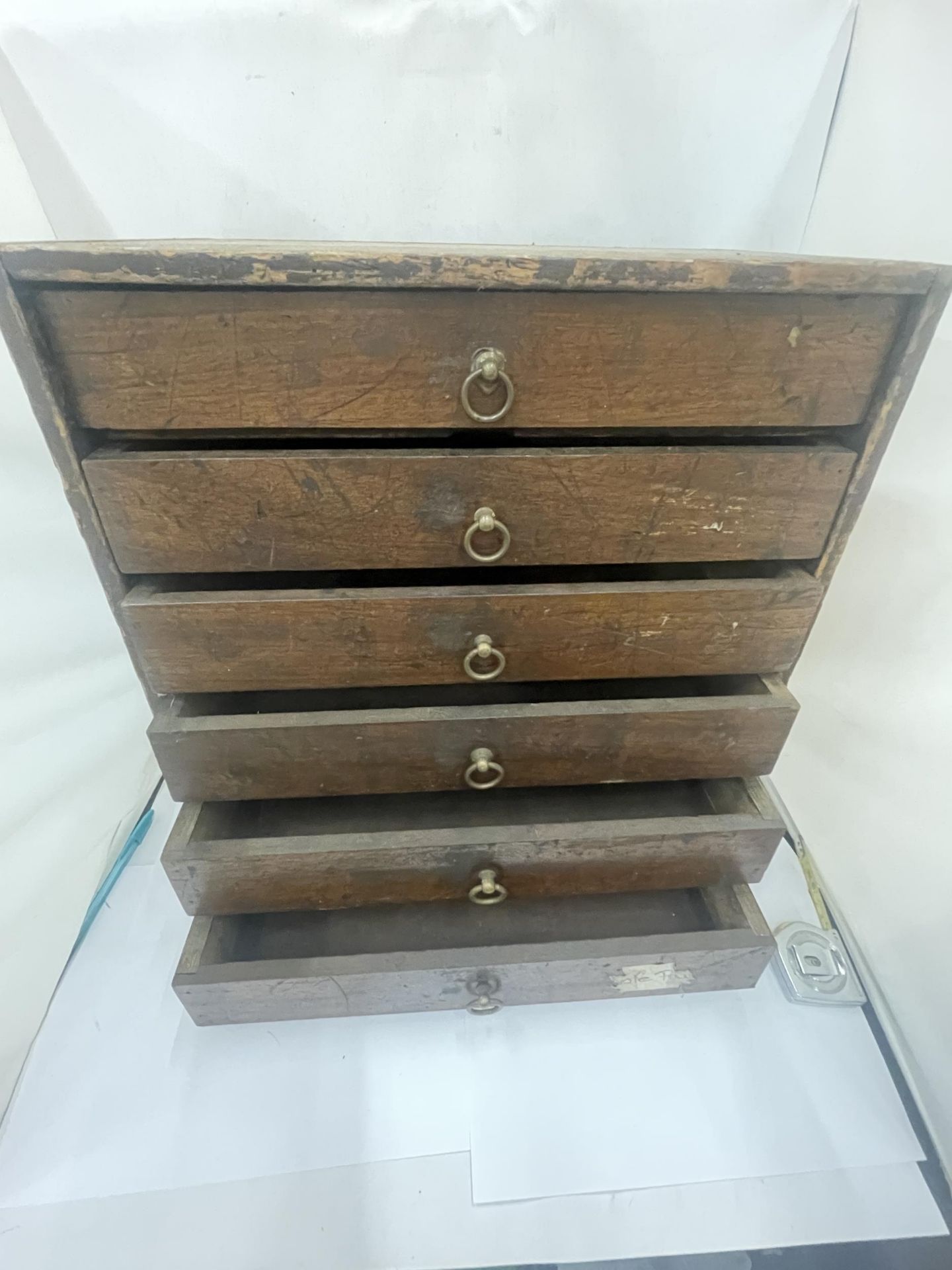 A VINTAGE SET OF OAK ENGINEERS DRAWERS - Image 2 of 2