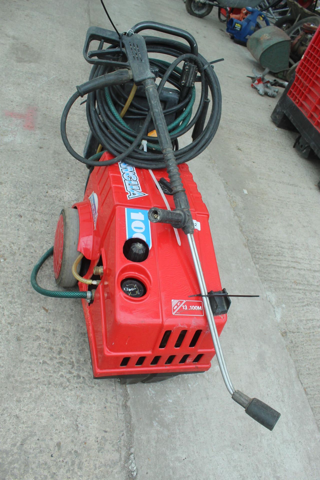 ANGLIA PRESSURE WASHER WITH LANCE IN WORKING ORDER NO VAT