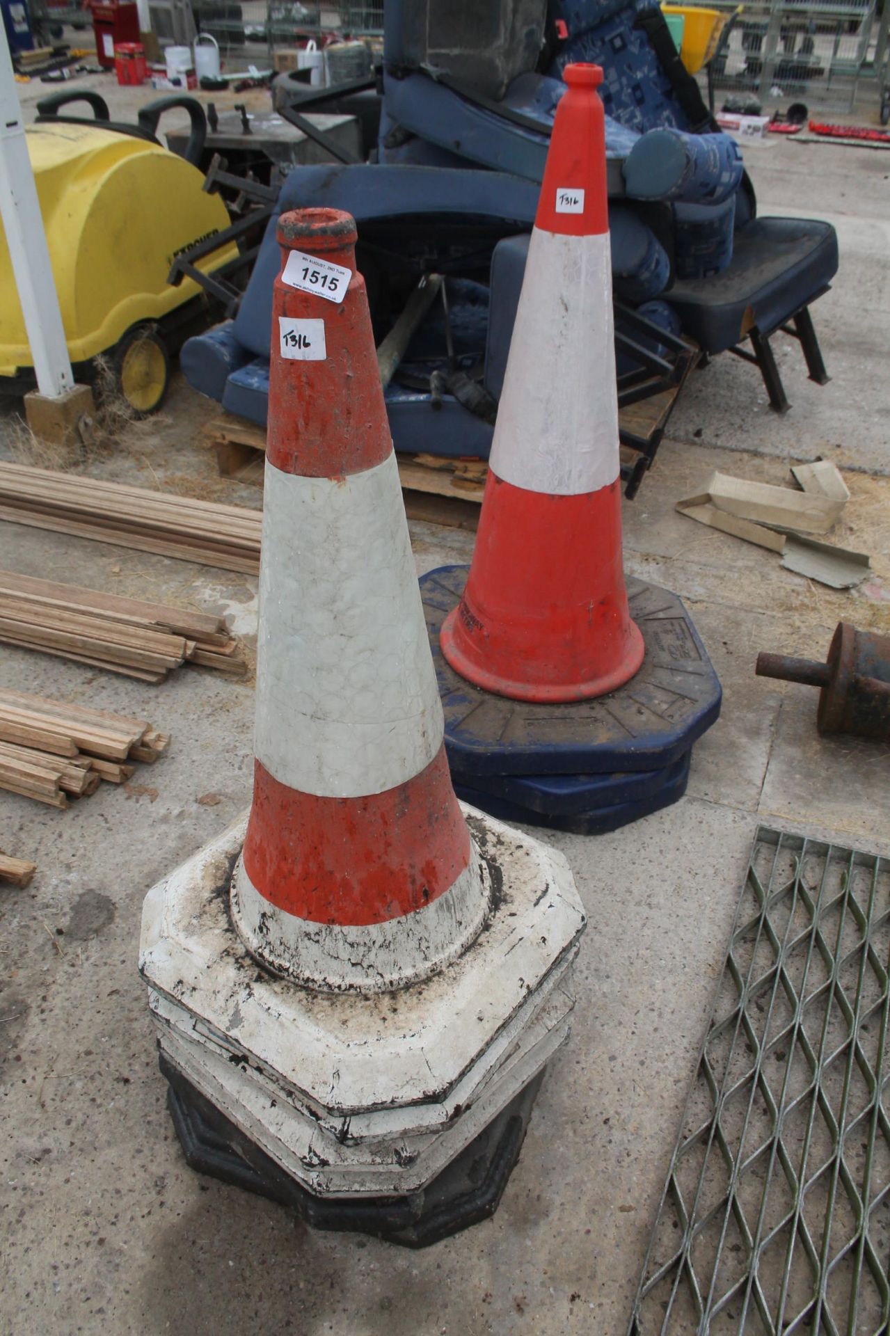 6 CONES AND 3 LARGE CONES NO VAT