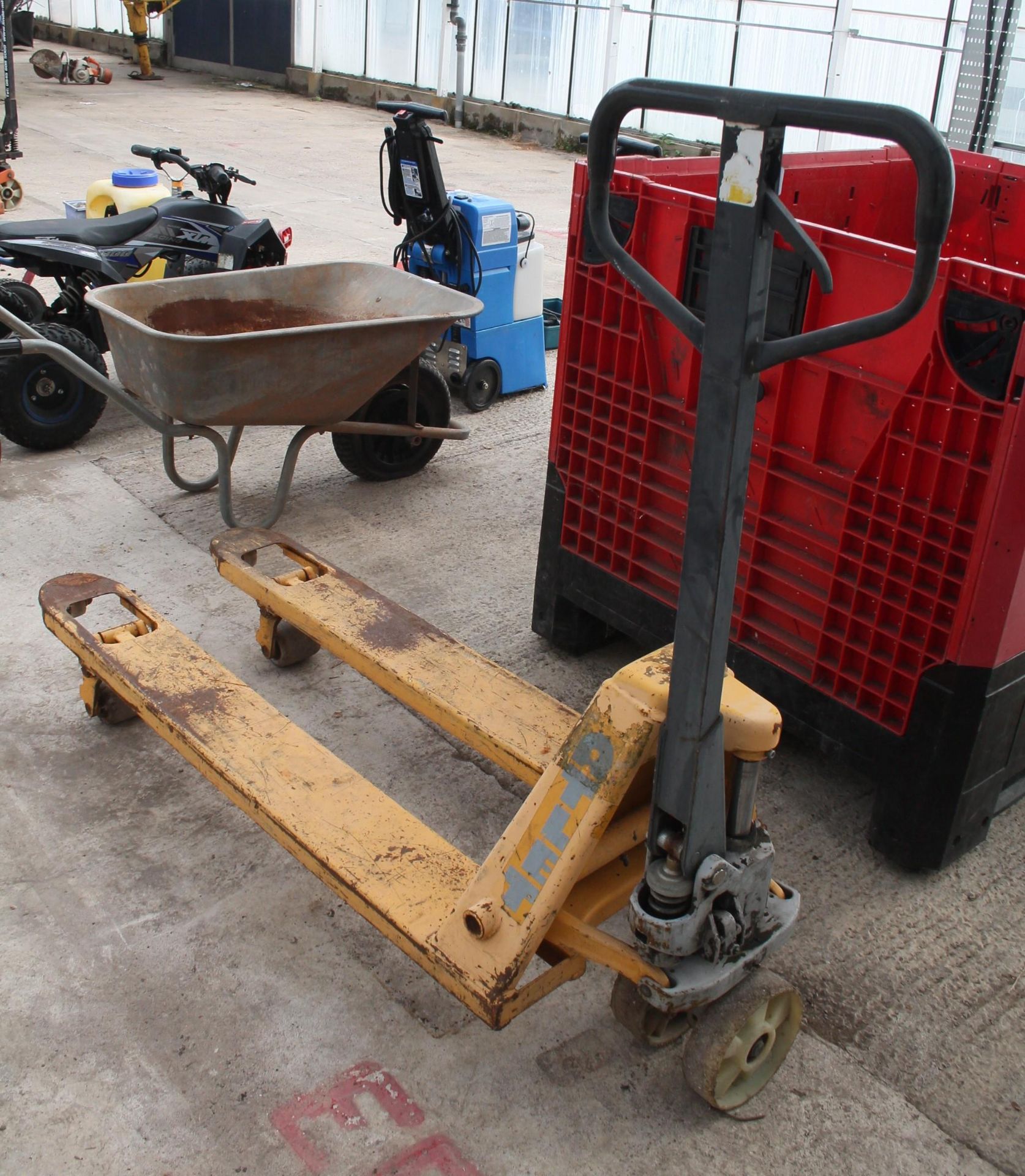 PUMP TRUCK/TROLLEY NO VAT