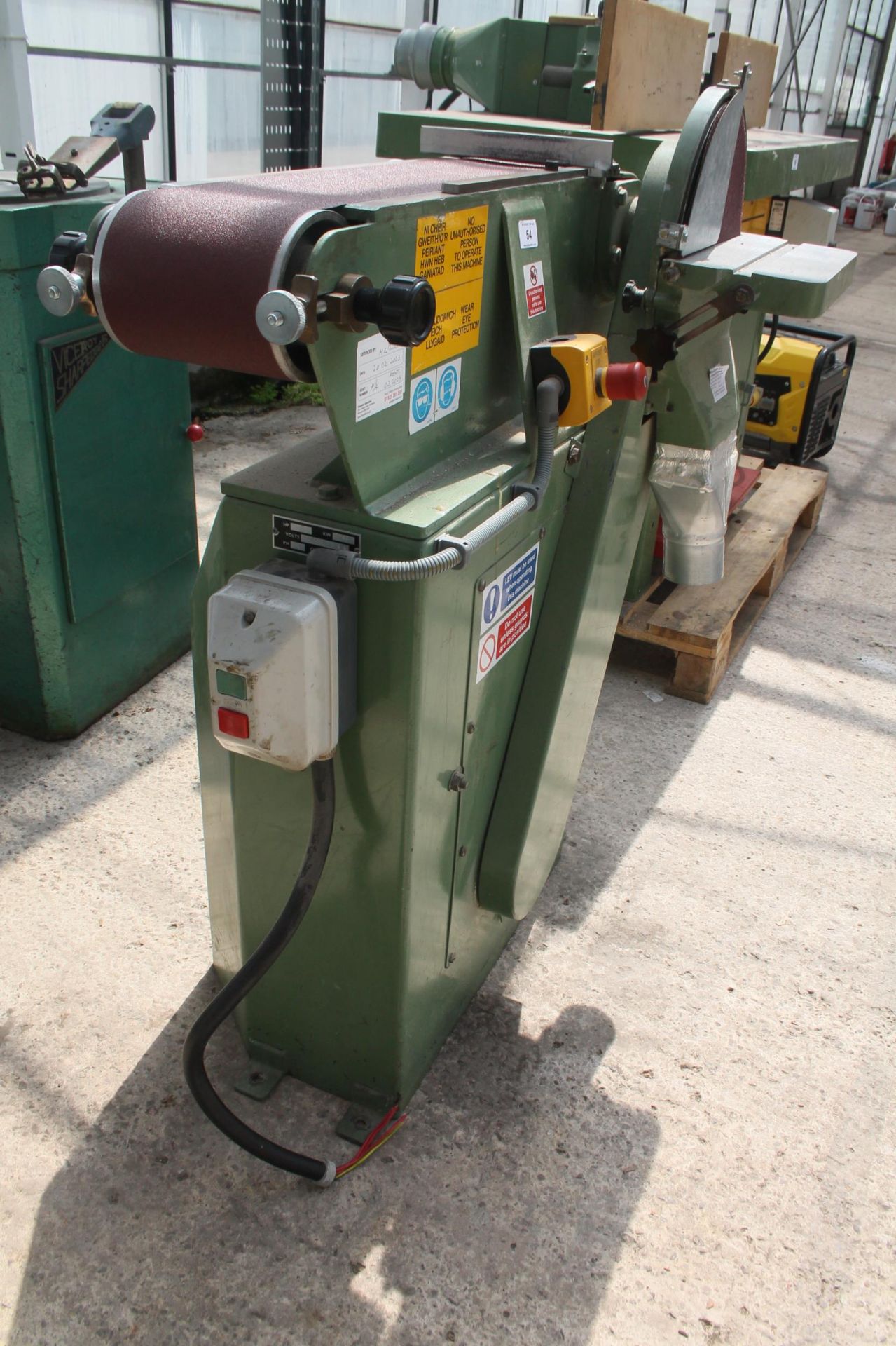 WHITEHEAD BELT AND DISC SANDER (WORKING ORDER ,STOP BUTTON REQUIRES EATON MSI KEY) NO VAT - Image 2 of 4