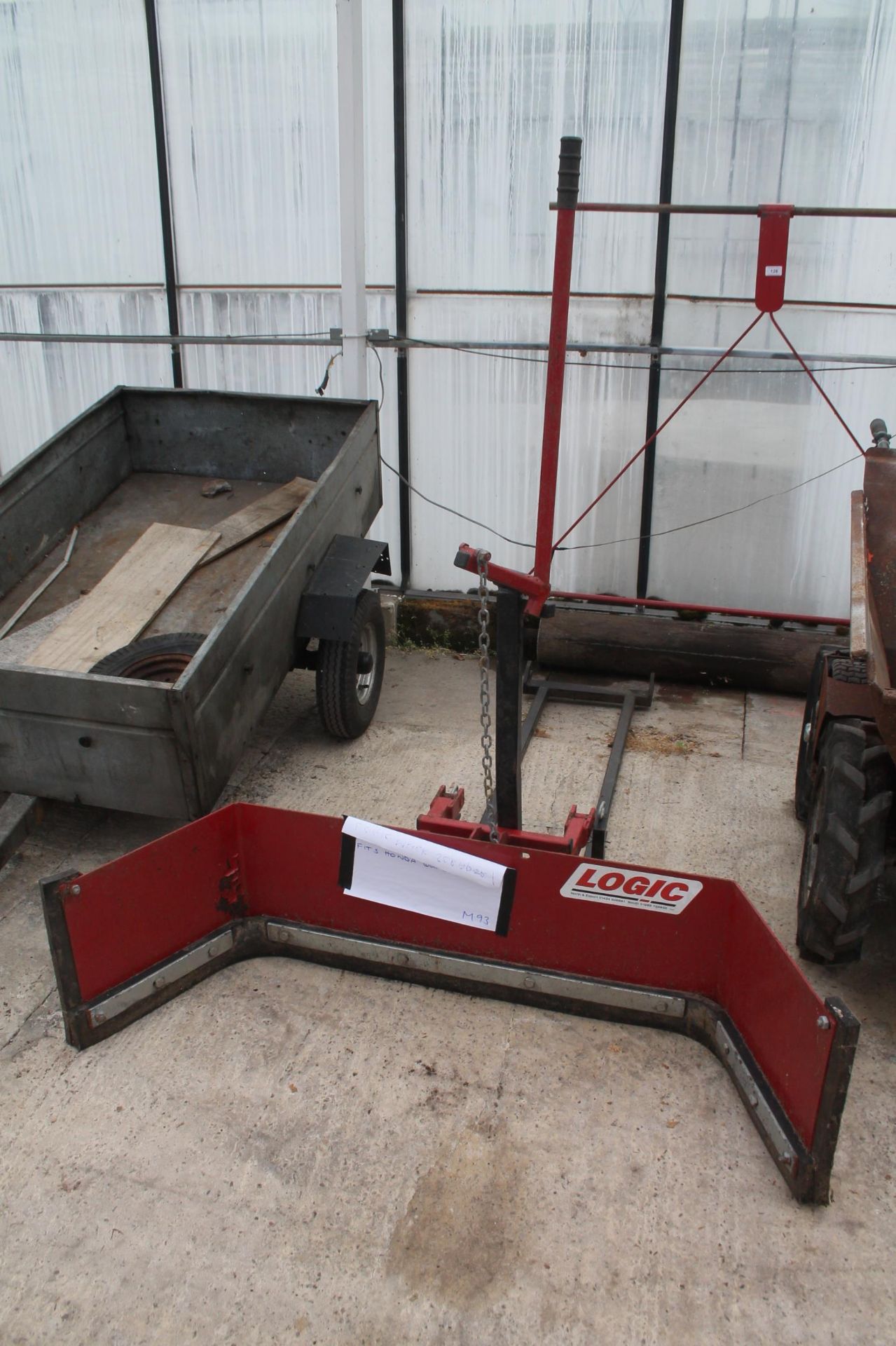 A LOGIC MANURE SRAPPER/SNOW PLOUGH ONLY USED TWICE FITS A HONDA QUAD + VAT - Image 3 of 3