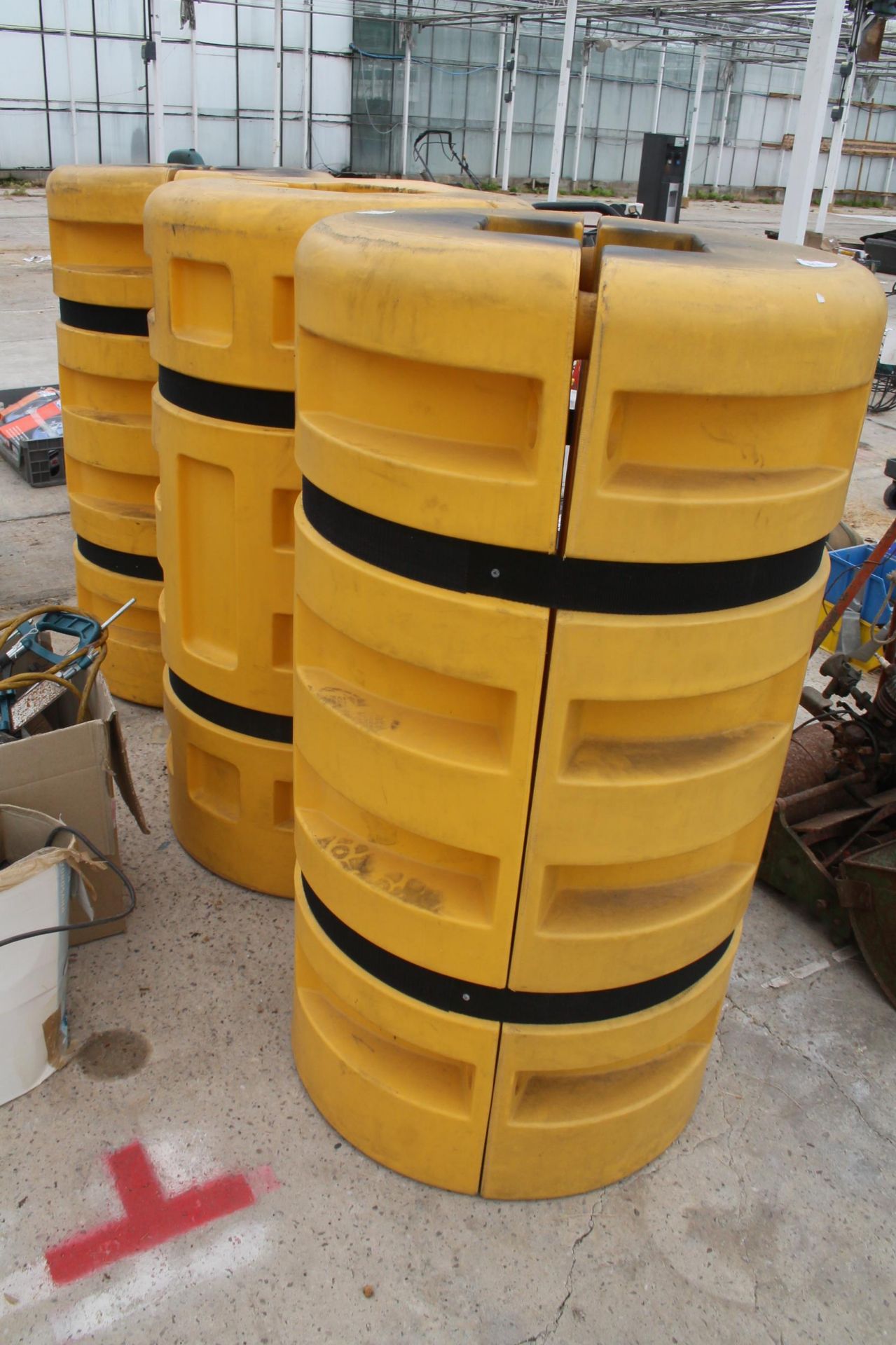 3 YELLOW REMOVABLE CRASH BARRIERS WITH BLACK TIE STRAPS NO VAT - Image 2 of 2
