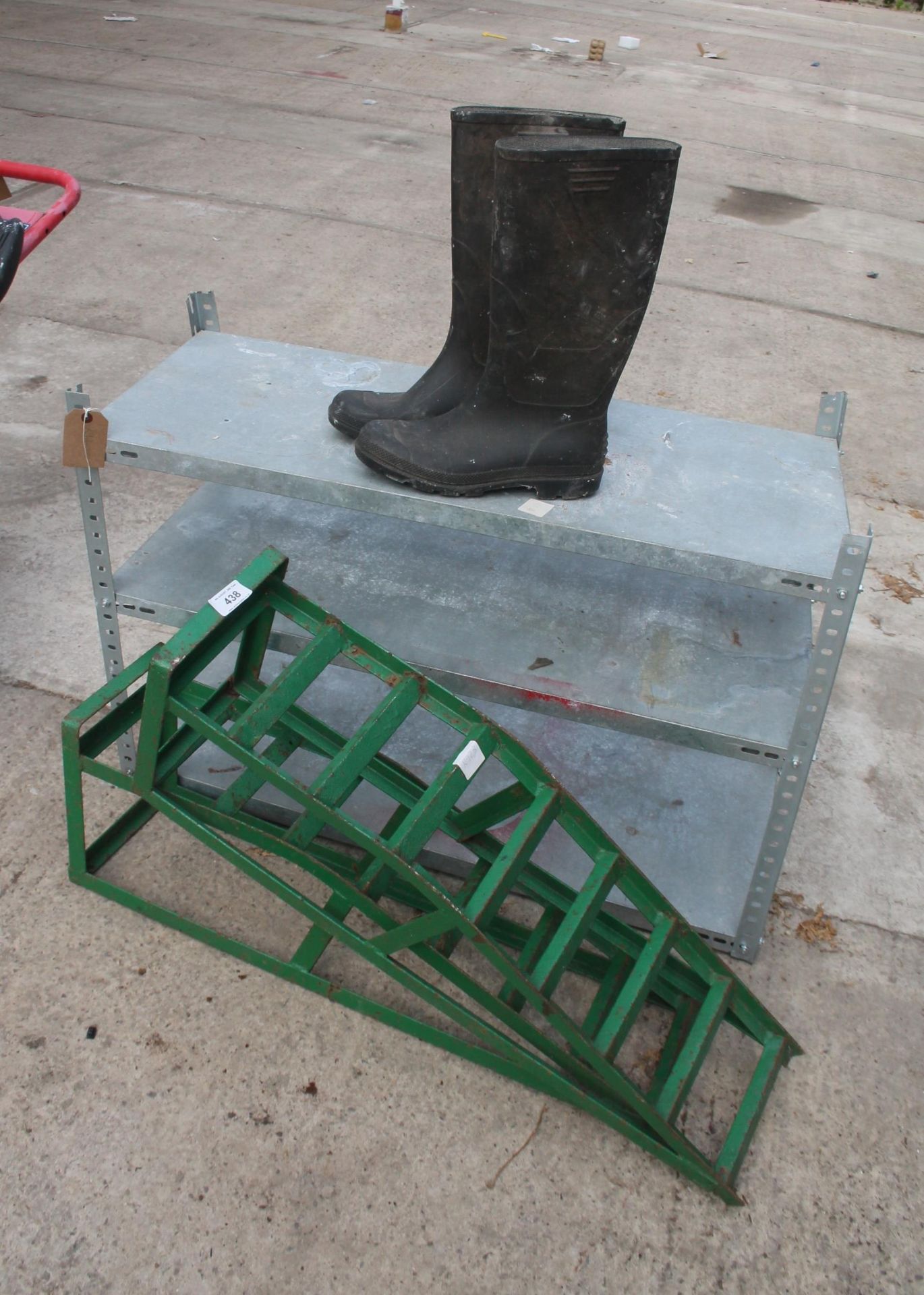 MIXED LOT OF CAR RAMPS, SHELVES AND WELLIES NO VAT