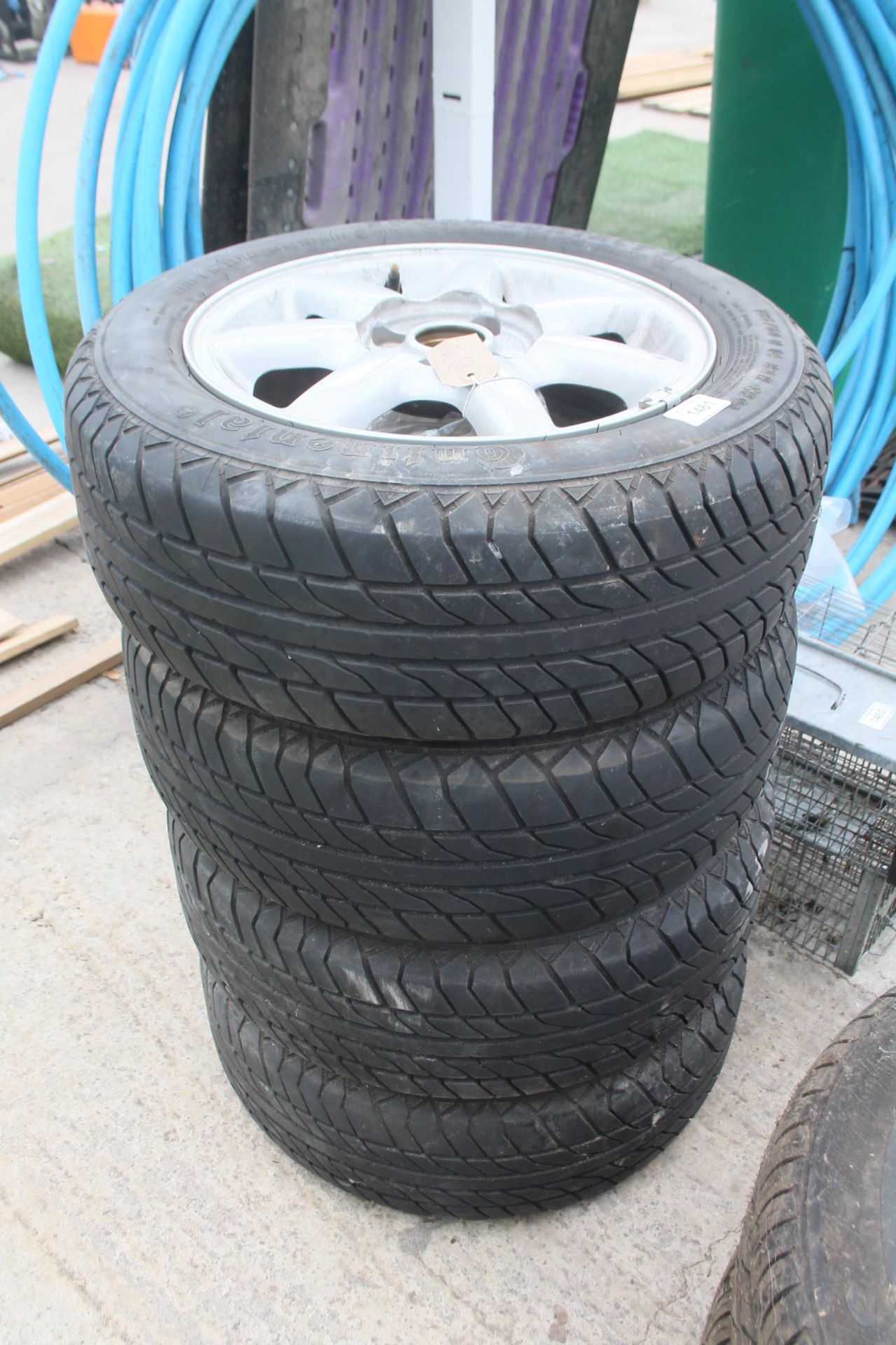 4 ALLOY TYRES 185/60 R14 NO VAT