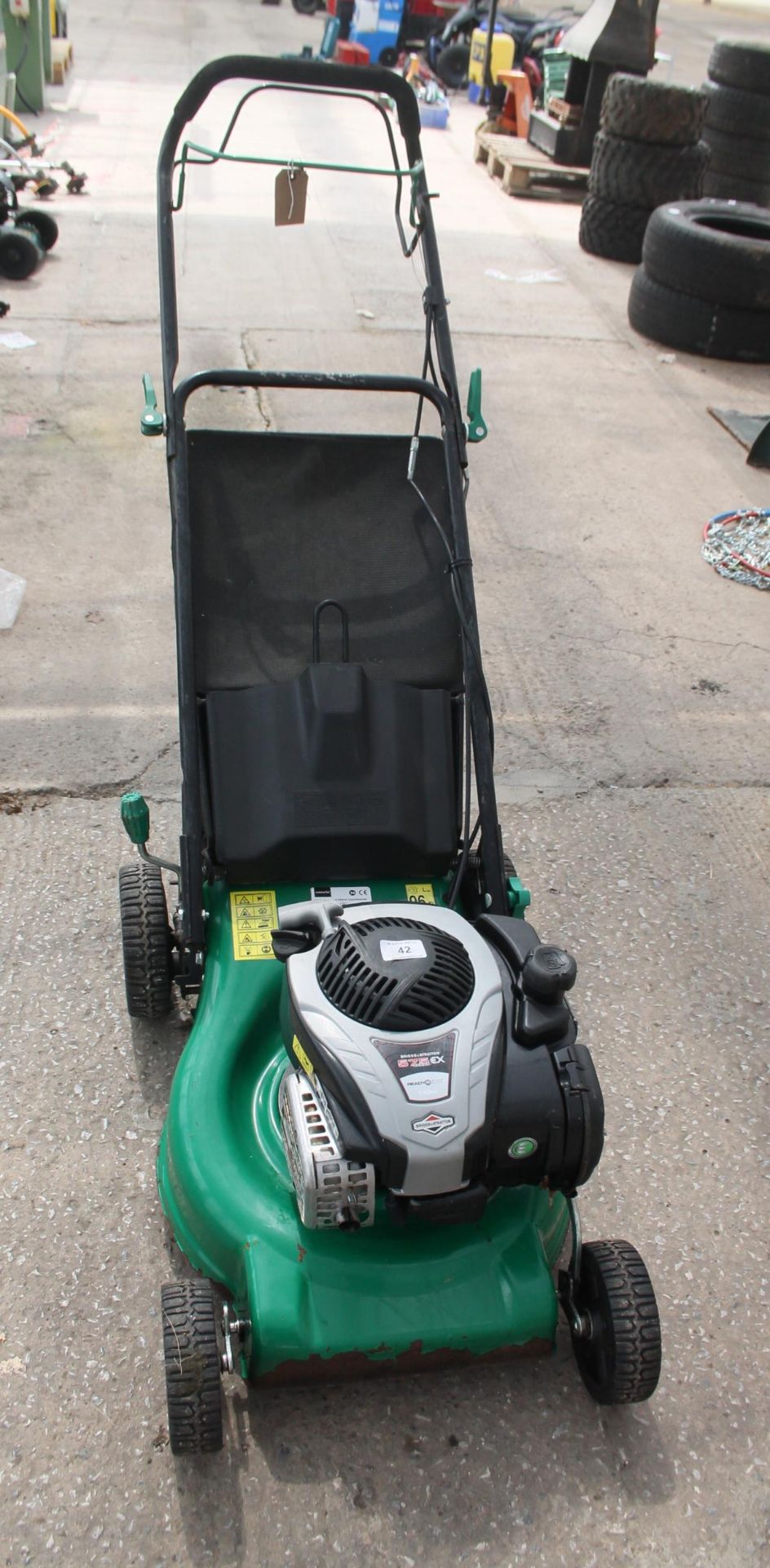 QUALCAST MOWER WITH A BRIGGS & STRATTON 575EX SERIES 140CC PLUS VAT