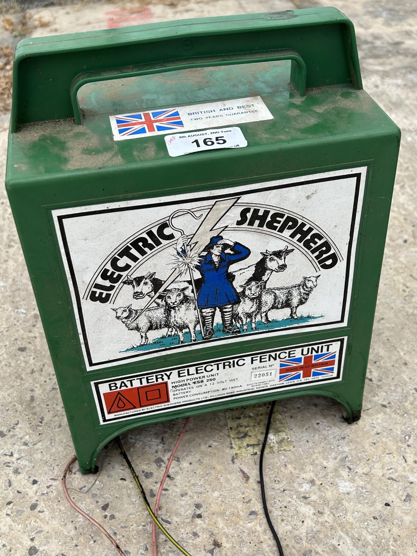 A SHEPARD BATTERY ELECTRIC FENCE UNIT, BELIEVED TO BE IN GOOD WORKING ORDER BUT NO WARRANTY - Image 2 of 3