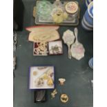 A QUANTITY OF COSTUME JEWELLERY TO INCLUDE PEARLS, BROOCHES, ETC PLUS A PETIT POINT TRAY AND TRINKET