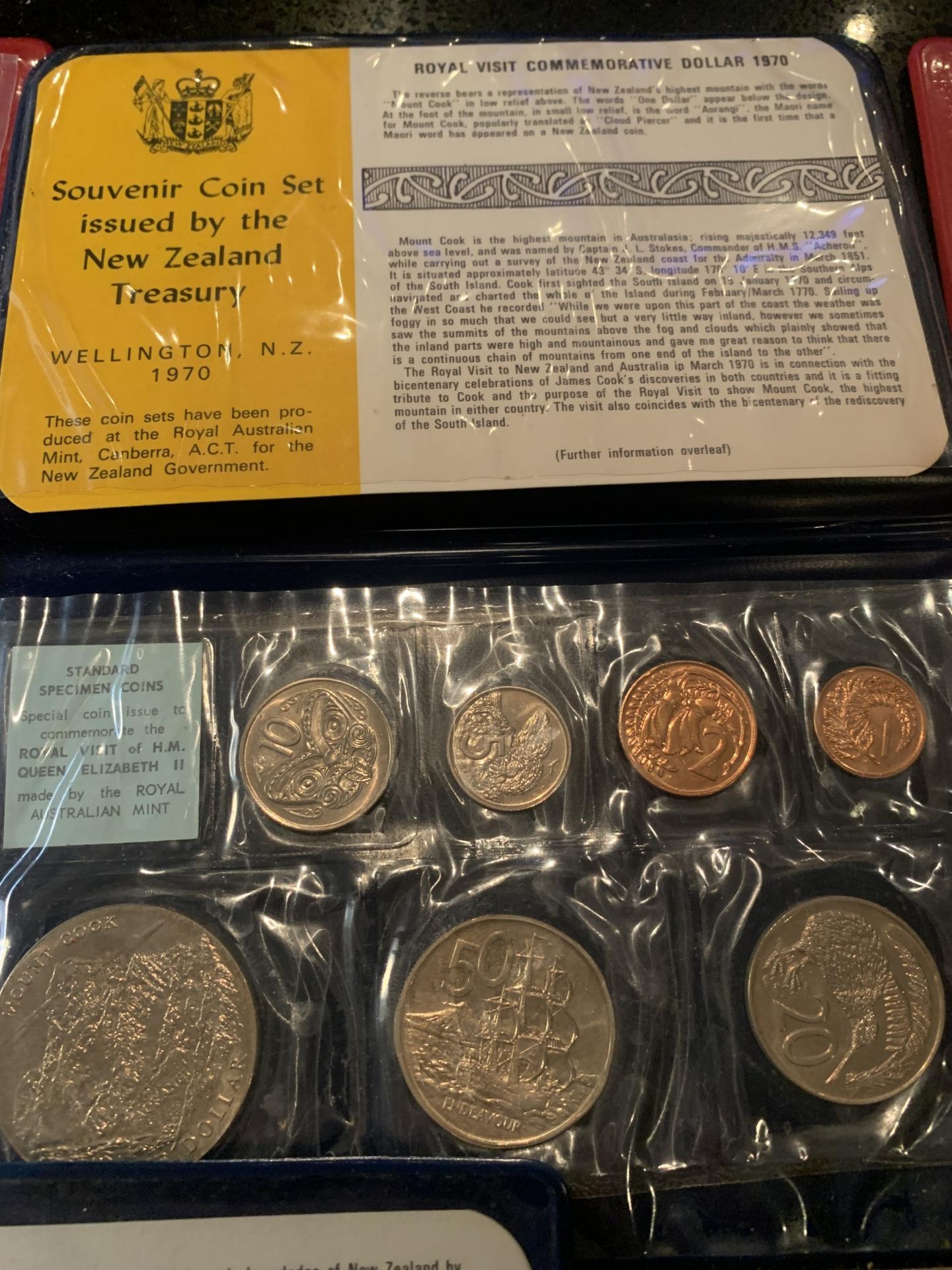 FIVE NEW ZEALAND COIN SETS - Image 3 of 6