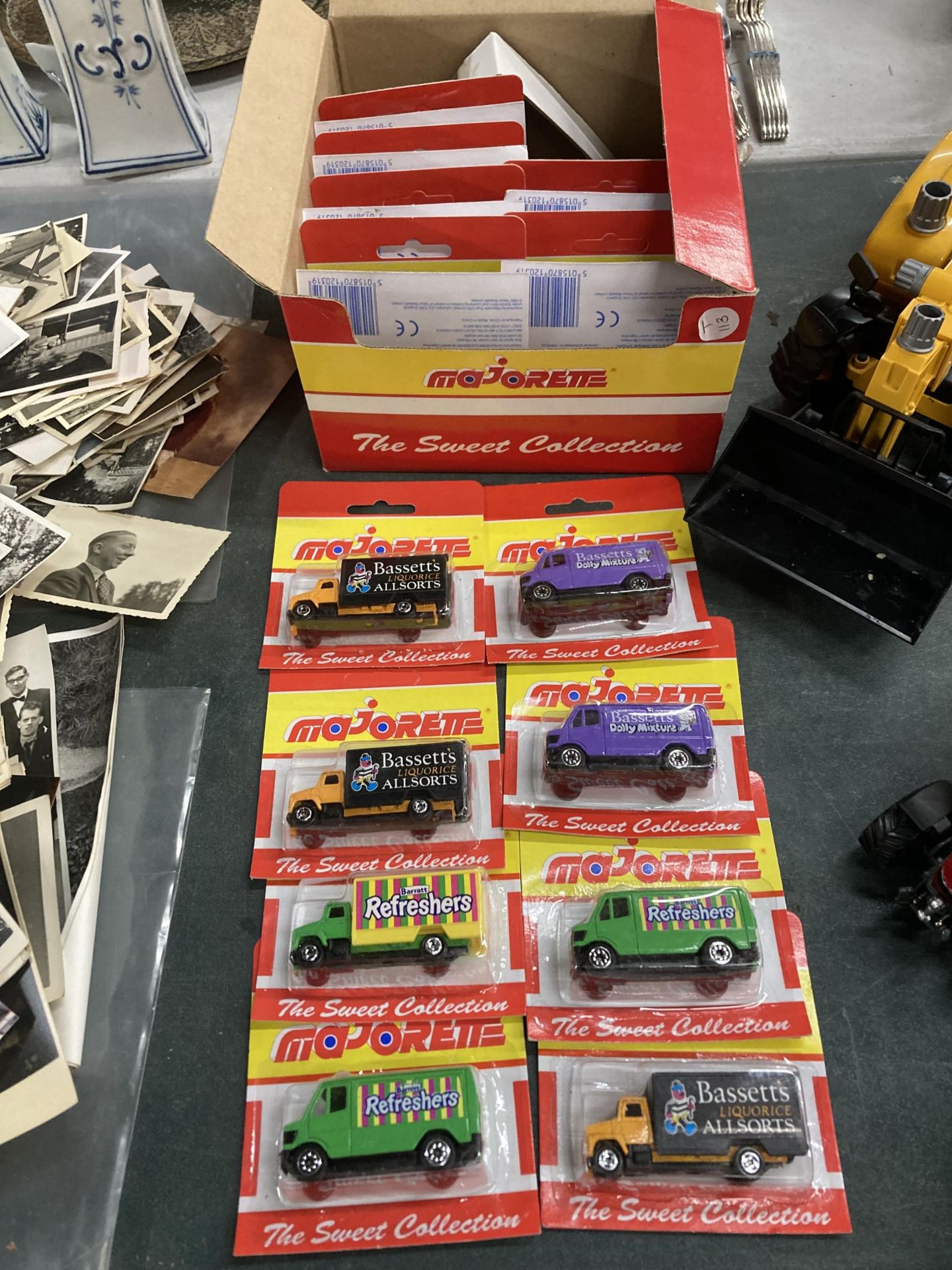 A LARGE COLLECTION OF 'MAJORETTE THE SWEET COLLECTION' SMALL DIE-CAST VANS AS NEW IN BLISTER PACKS