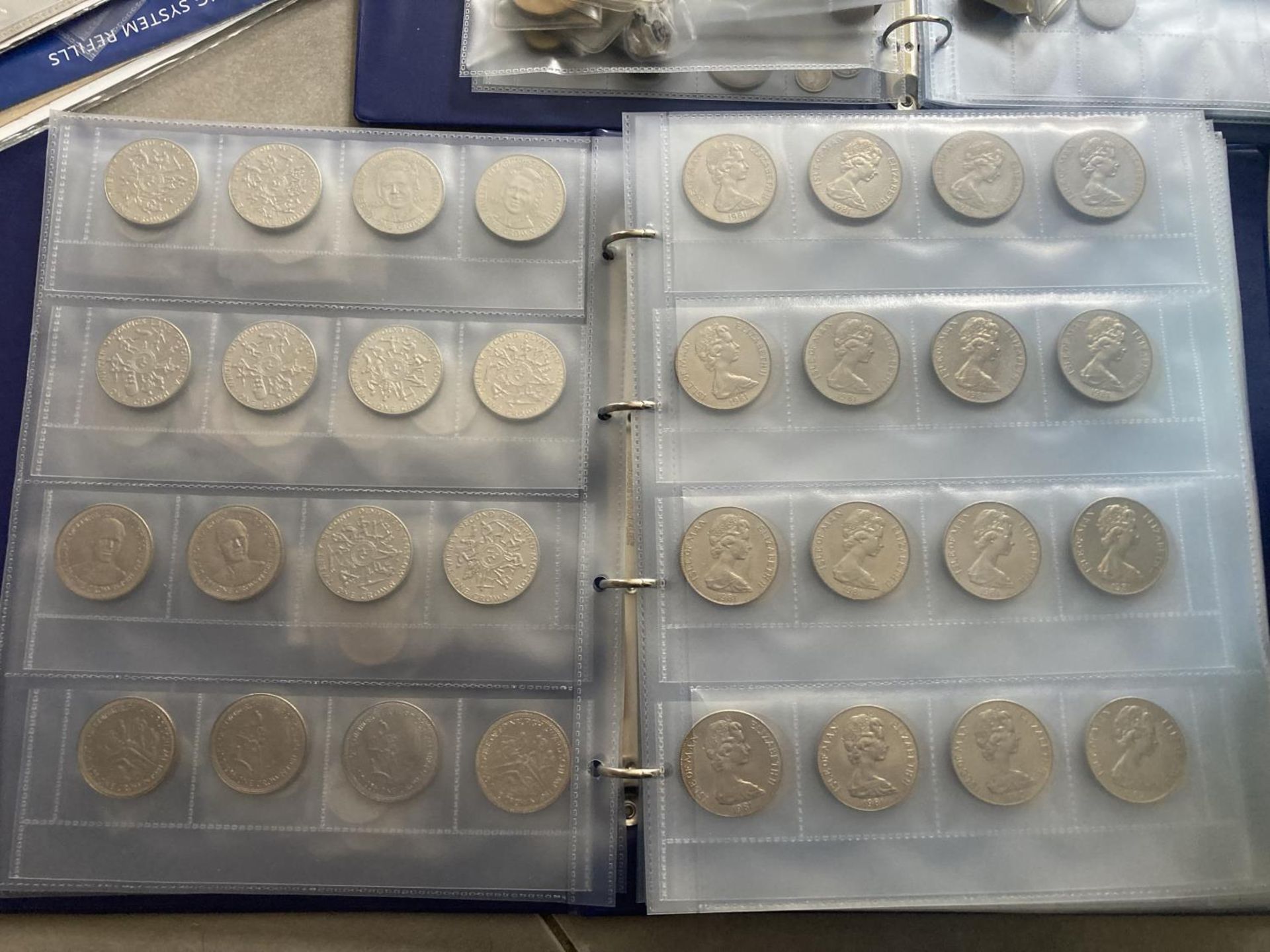 A LARGE QUANTITY OF COINAGE TO INCLUDE 166 ISLE OF MAN CROWNS, TWO £5, 50PENCES ETC, FOREIGN COINS - Image 3 of 10
