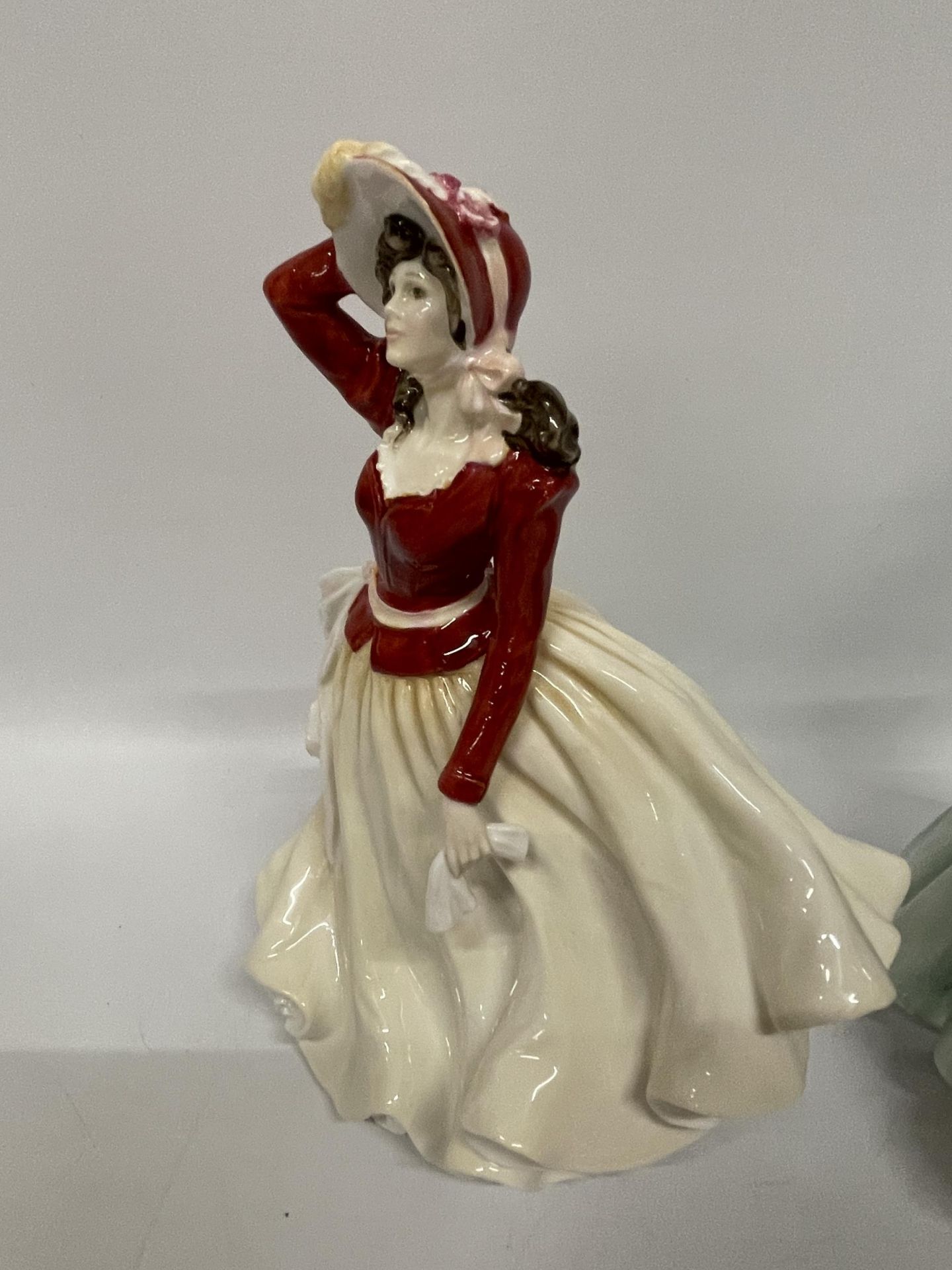 TWO ROYAL DOULTON LADY FIGURES - 'ALICE' LADY OF THE YEAR 1999 HN4003 & 'ELEANOR' LADY OF THE YEAR - Image 2 of 4