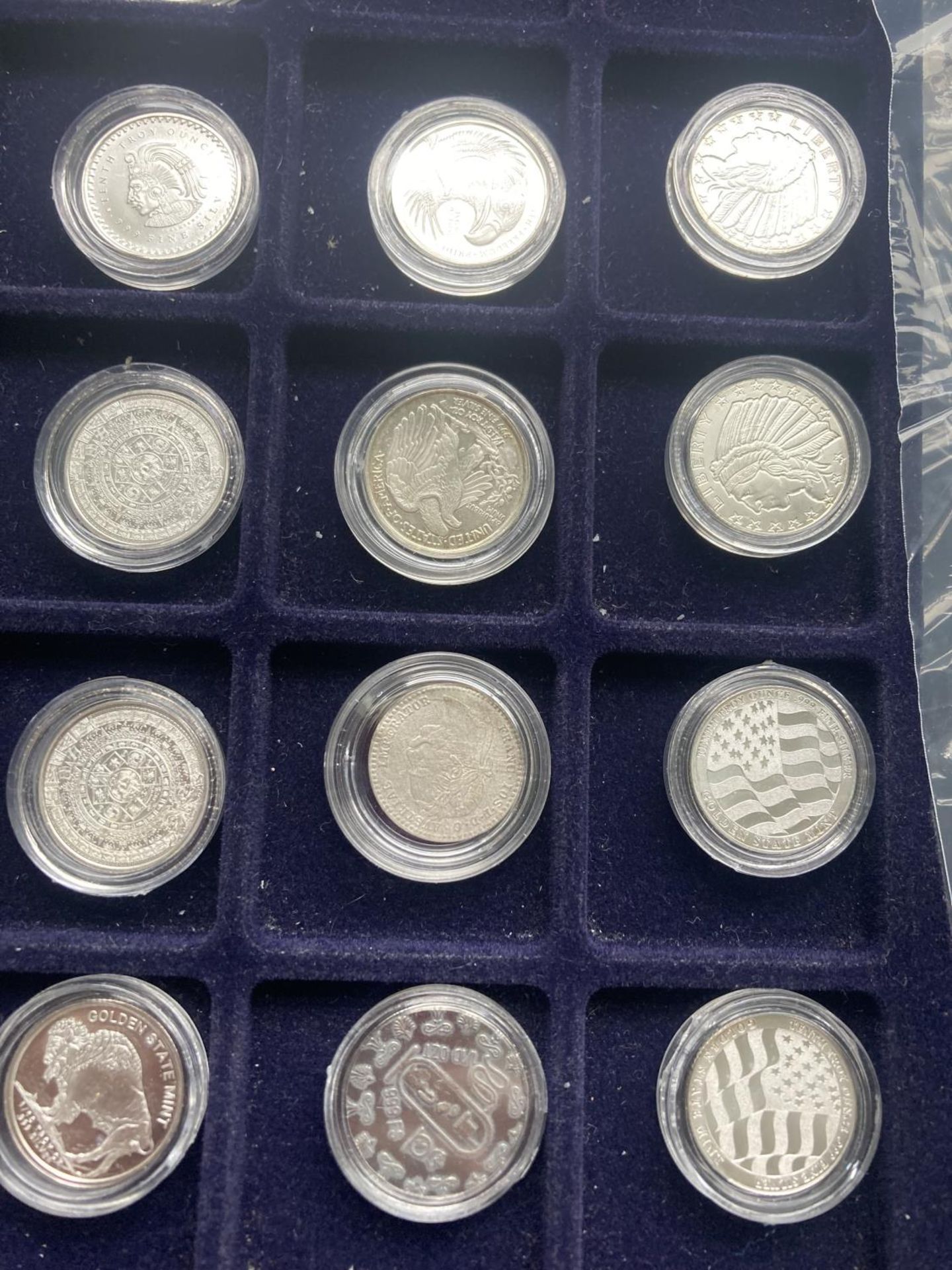 A TRAY CONTAINING EIGHTEEN 1/10 OUNCE PURE SILVER COINS - Image 3 of 4
