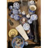A BOX OF ASSORTED ITEMS, ORIENTAL BLUE AND WHITE BALLS, JAPANESE BOWLS ETC