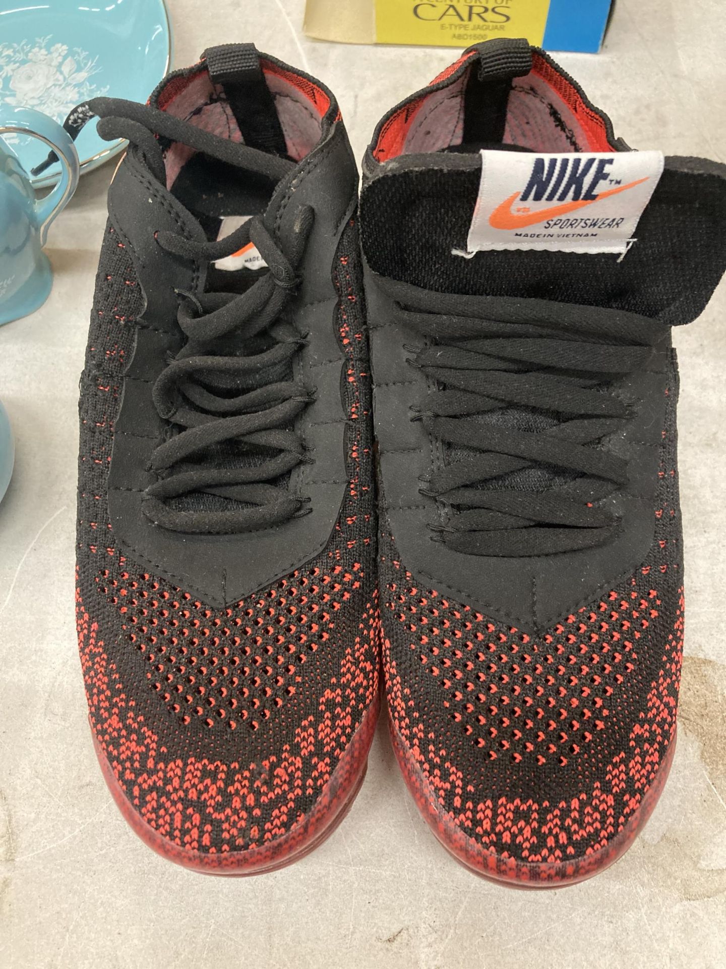 A PAIR OF OFF WHITE FOR NIKE VAPORMAX TRAINERS, UK SIZE 6