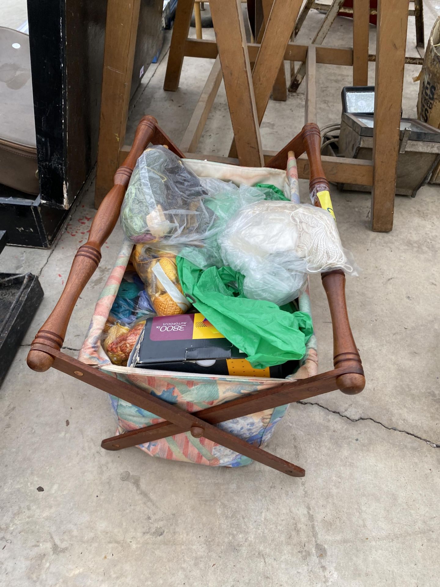 TWO SEWING BASKETS AND AN ASSORTMENT OF SEWING THREAD - Image 2 of 3