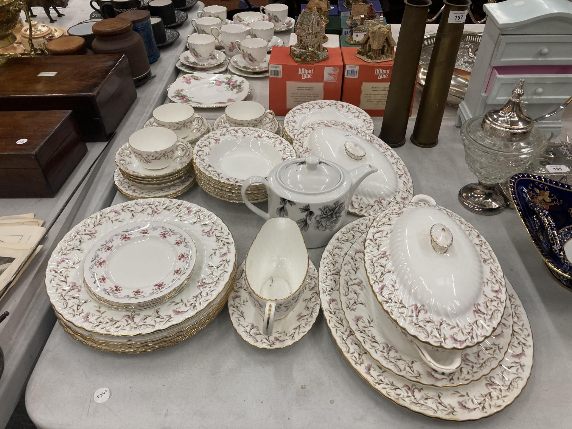 A LARGE MINTON MOORLAND PART DINNER SERVICE, VEGETABLE TUREEN, MEAT PLATES ETC