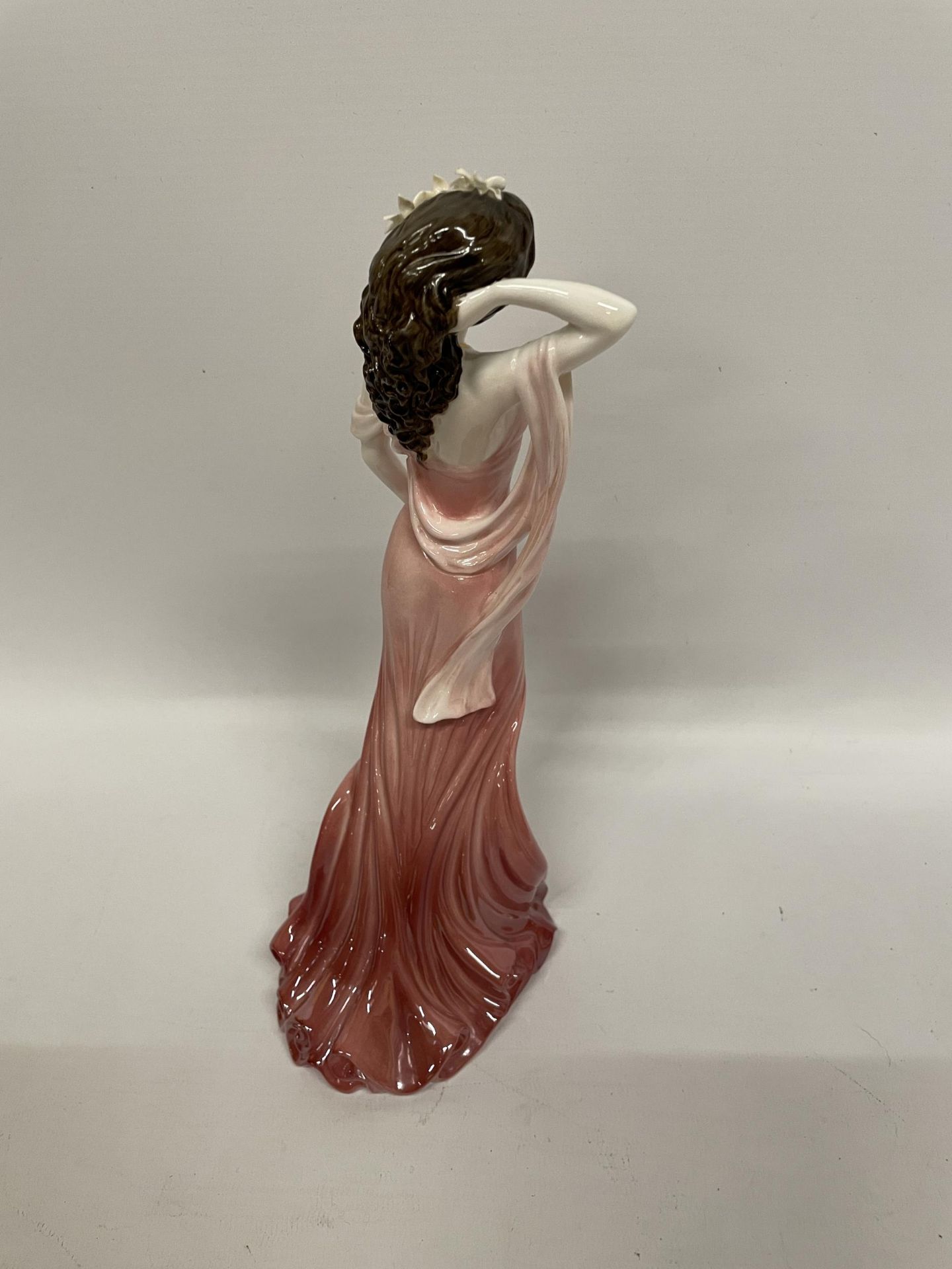 A COALPORT LIMITED EDITION 'RUBY' LADY FIGURE - Image 2 of 4