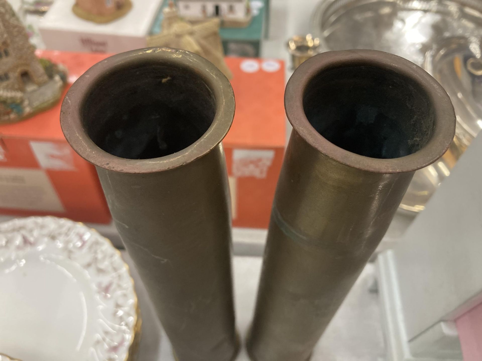 A PAIR OF TALL TRENCH ART SHELL VASES, DATED 1951 - Image 2 of 3