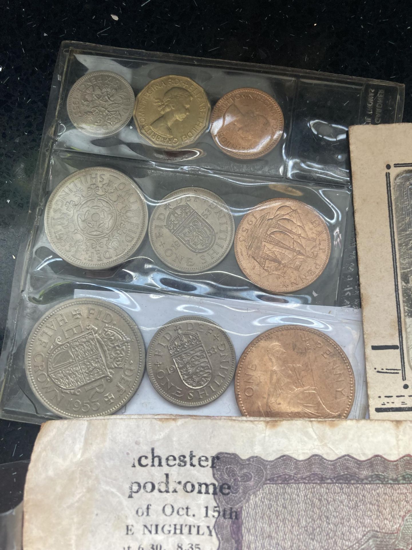 A MIXED LOT OF COINS & BANKNOTES TO INCLUDE A SELECTION OF JERSEY, UK & FOREIGN - Image 2 of 6