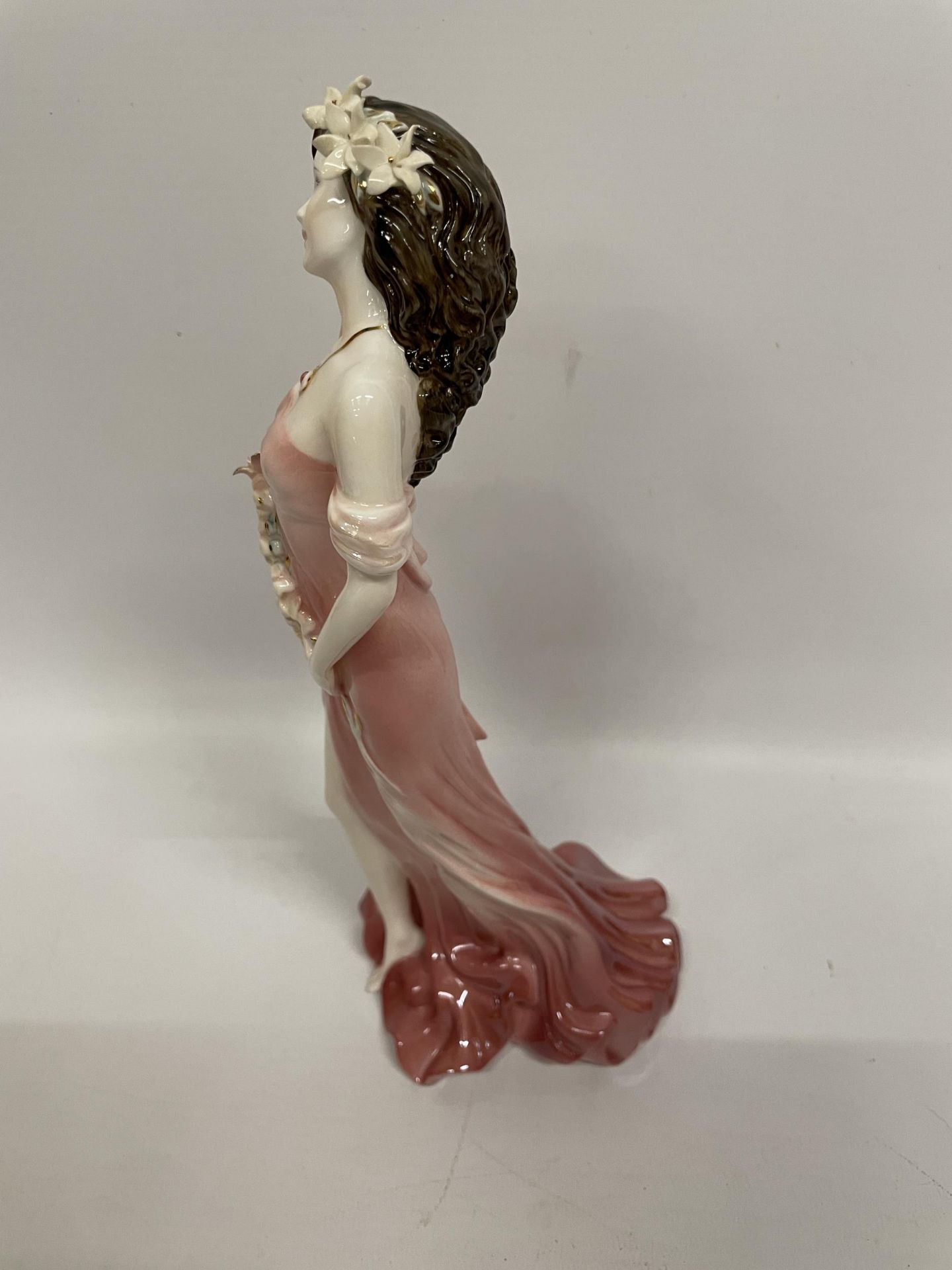 A COALPORT LIMITED EDITION 'RUBY' LADY FIGURE - Image 3 of 4