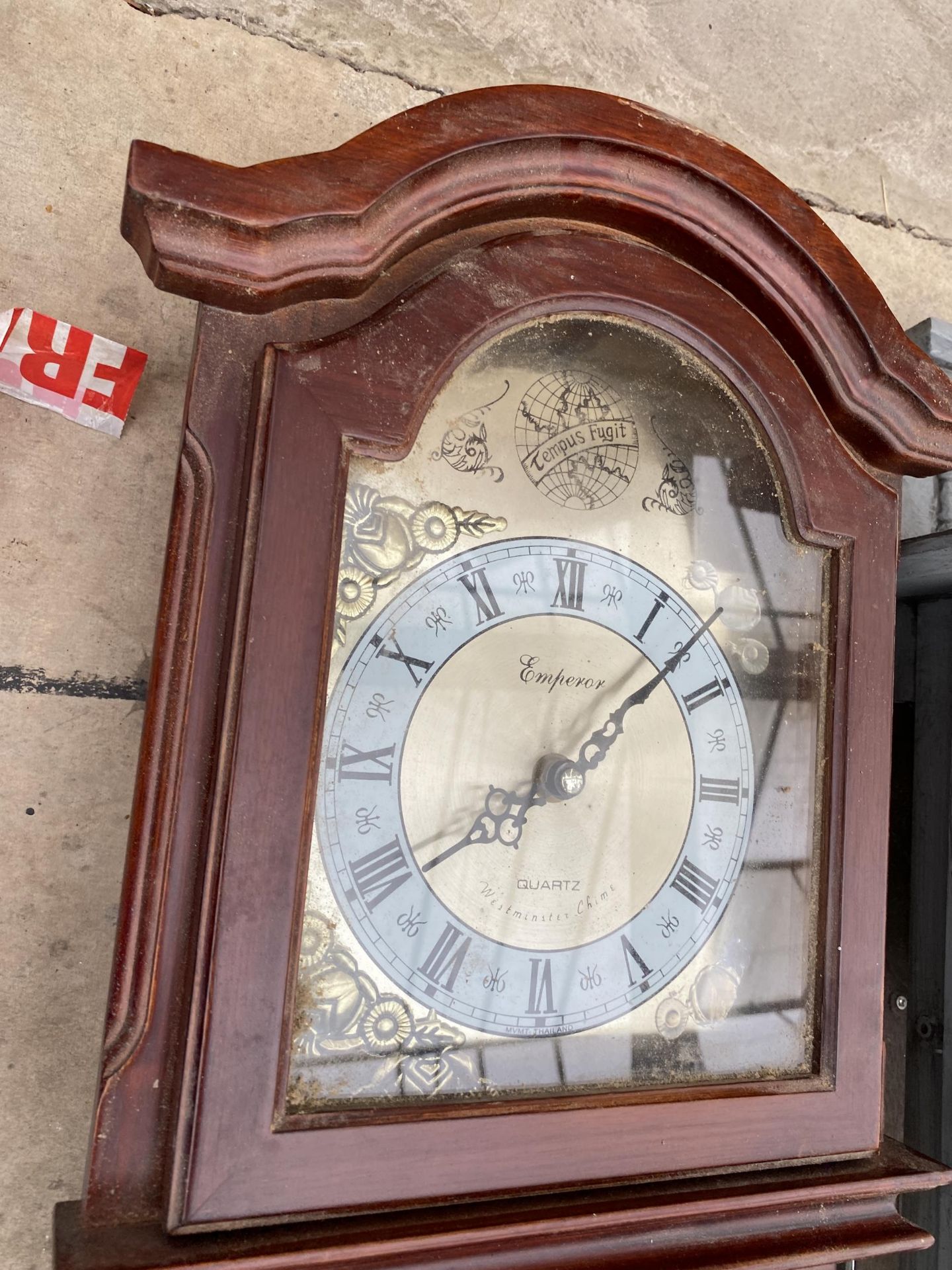 THREE VARIOUS WALL CLOCKS TO INCLUDE TWO CHIMING AND ONE QUARTZ - Image 3 of 4