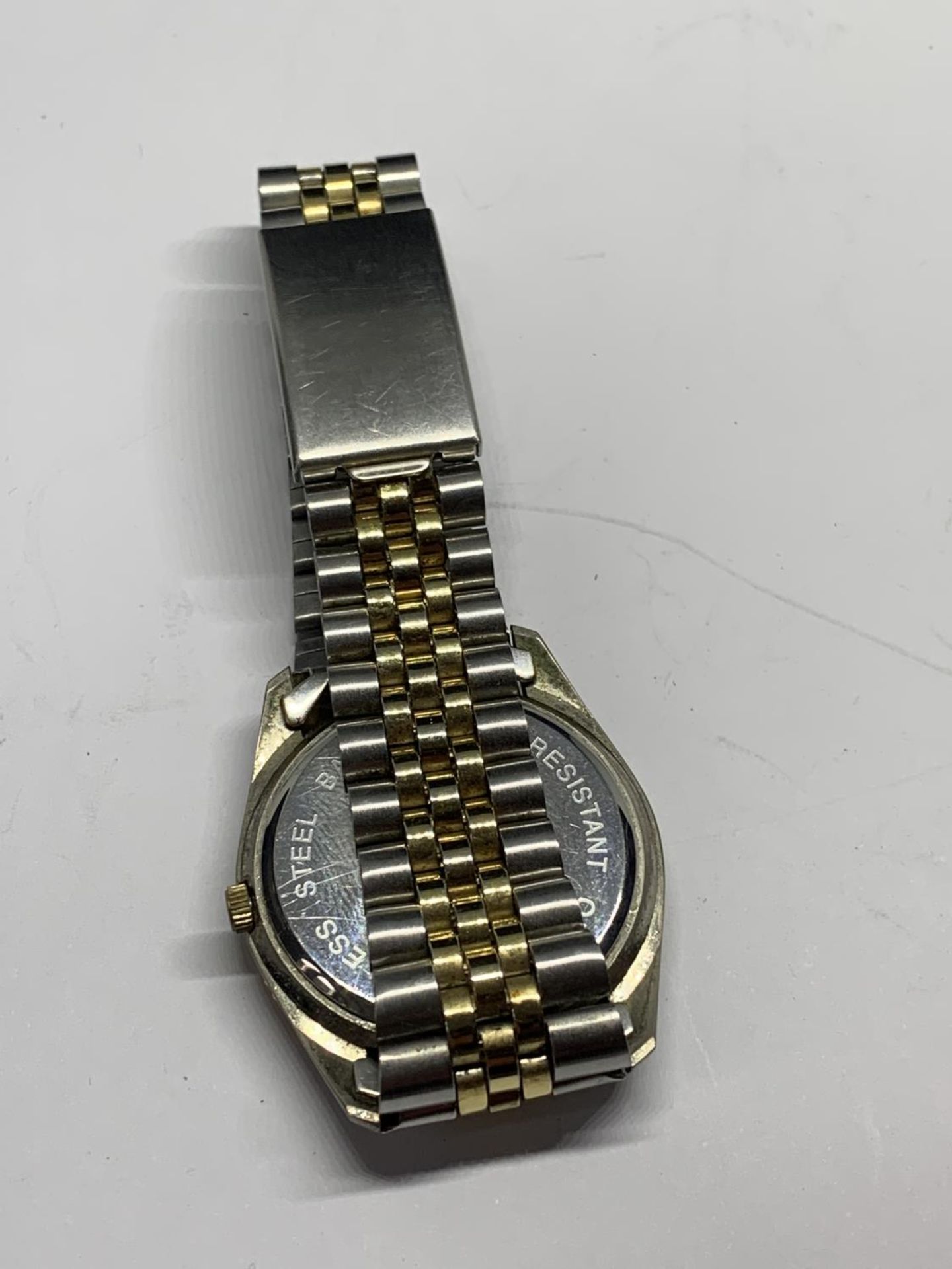 A HERMES WRIST WATCH SEEN WORKING BUT NO WARRANTY - Image 3 of 3