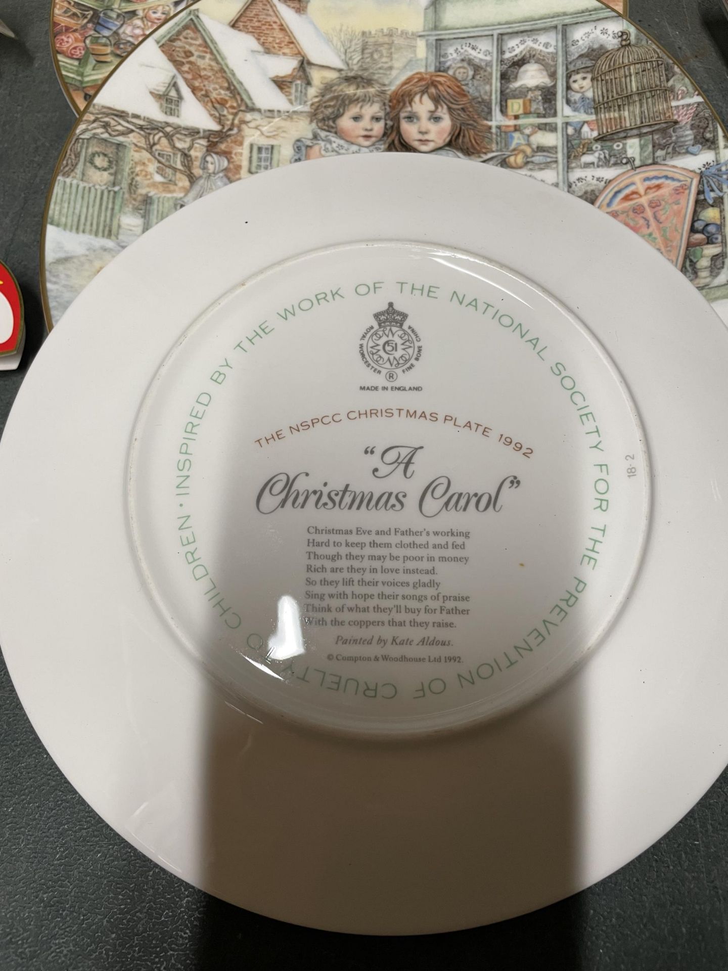 FIVE NSPCC CHRISTMAS CABINET PLATES - Image 4 of 4