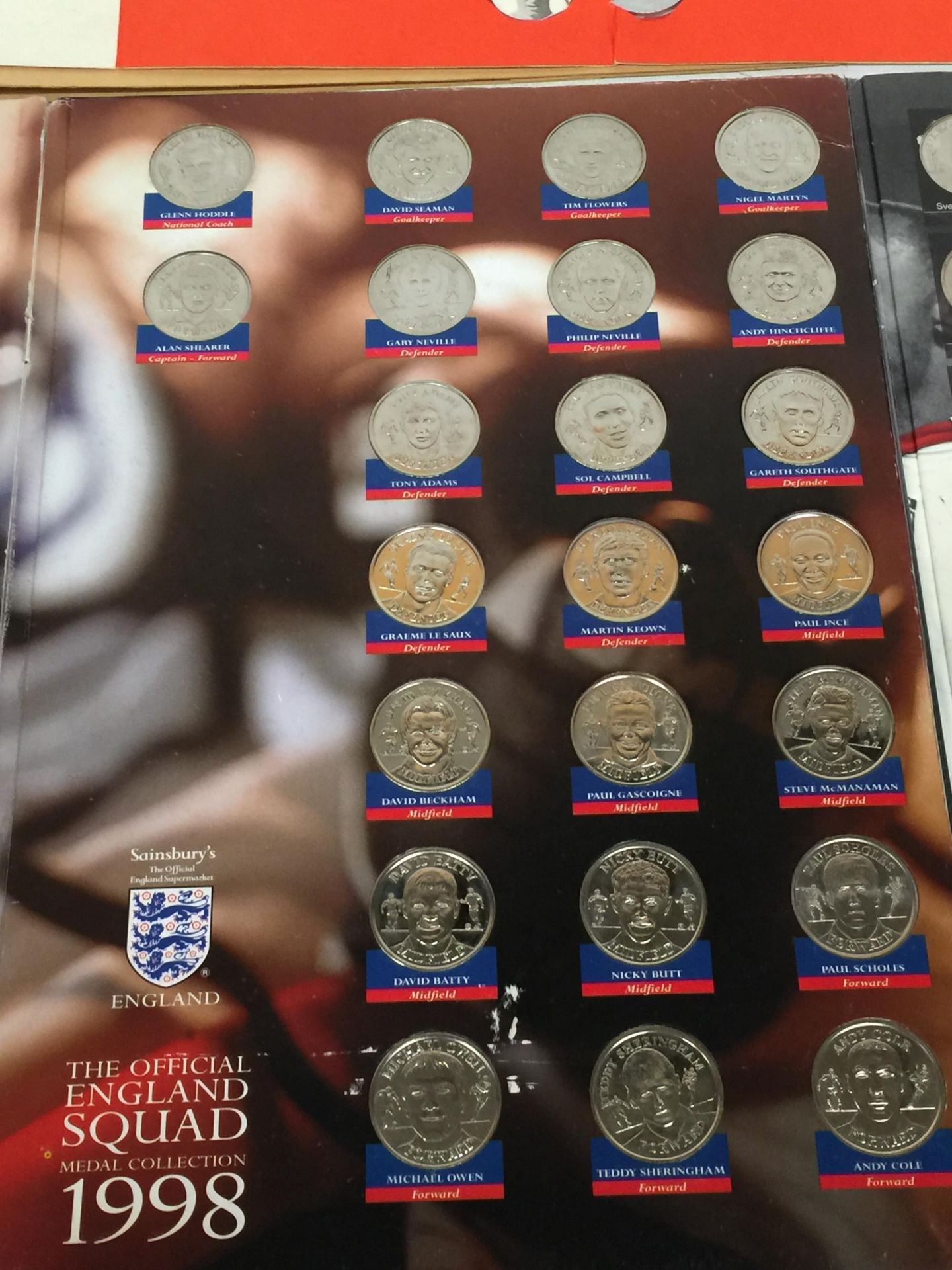 THREE FULL COLLECTORS COIN SETS TO INCLUDE 1970 WORLD CUP, 1998 AND 2004 ENGLAND SQUAD - Image 3 of 5