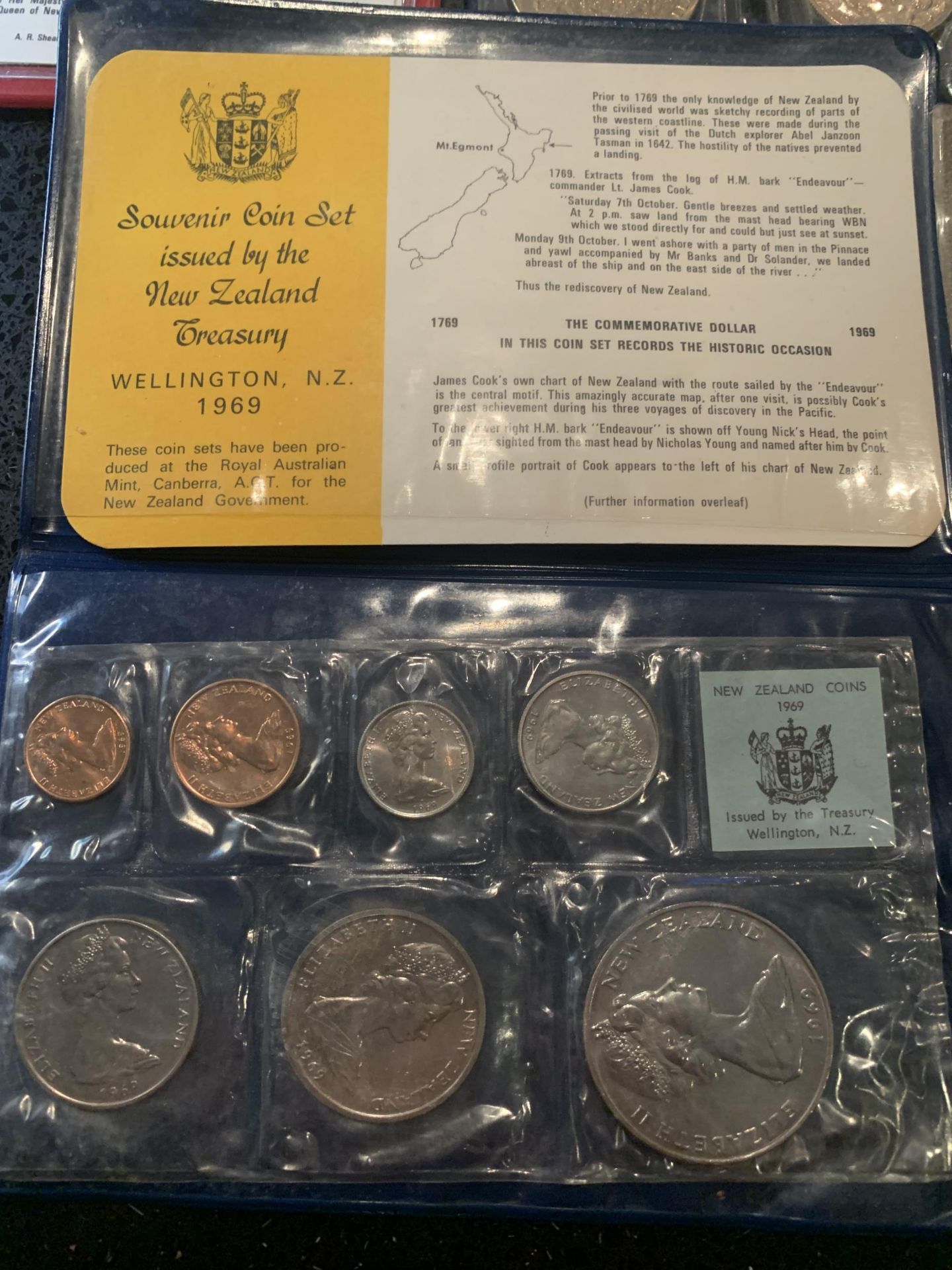 FIVE NEW ZEALAND COIN SETS - Image 5 of 6