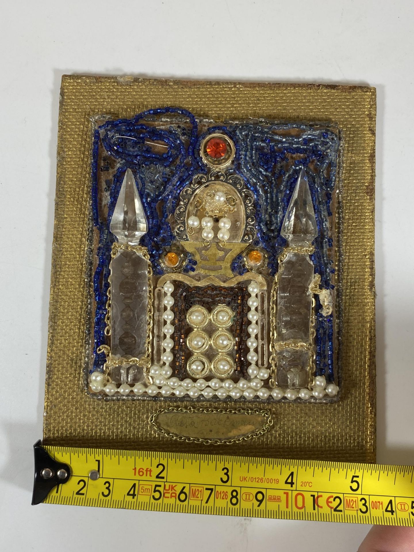 AN UNSUSUAL SMALL PICTURE BEAD MONTAGE OF A RELIGIOUS BUILDING, SIGNED AND DATED 1916, PAPER LABEL - Image 6 of 6