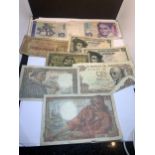 NINE ASSORTED FOREIGN WORLD BANKNOTES - BANCO DE ESPANA, BANQUE DE FRANCE ETC, DATES RANGING 1940-