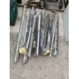 A LARGE QUANTITY OF WINDOW BLINDS