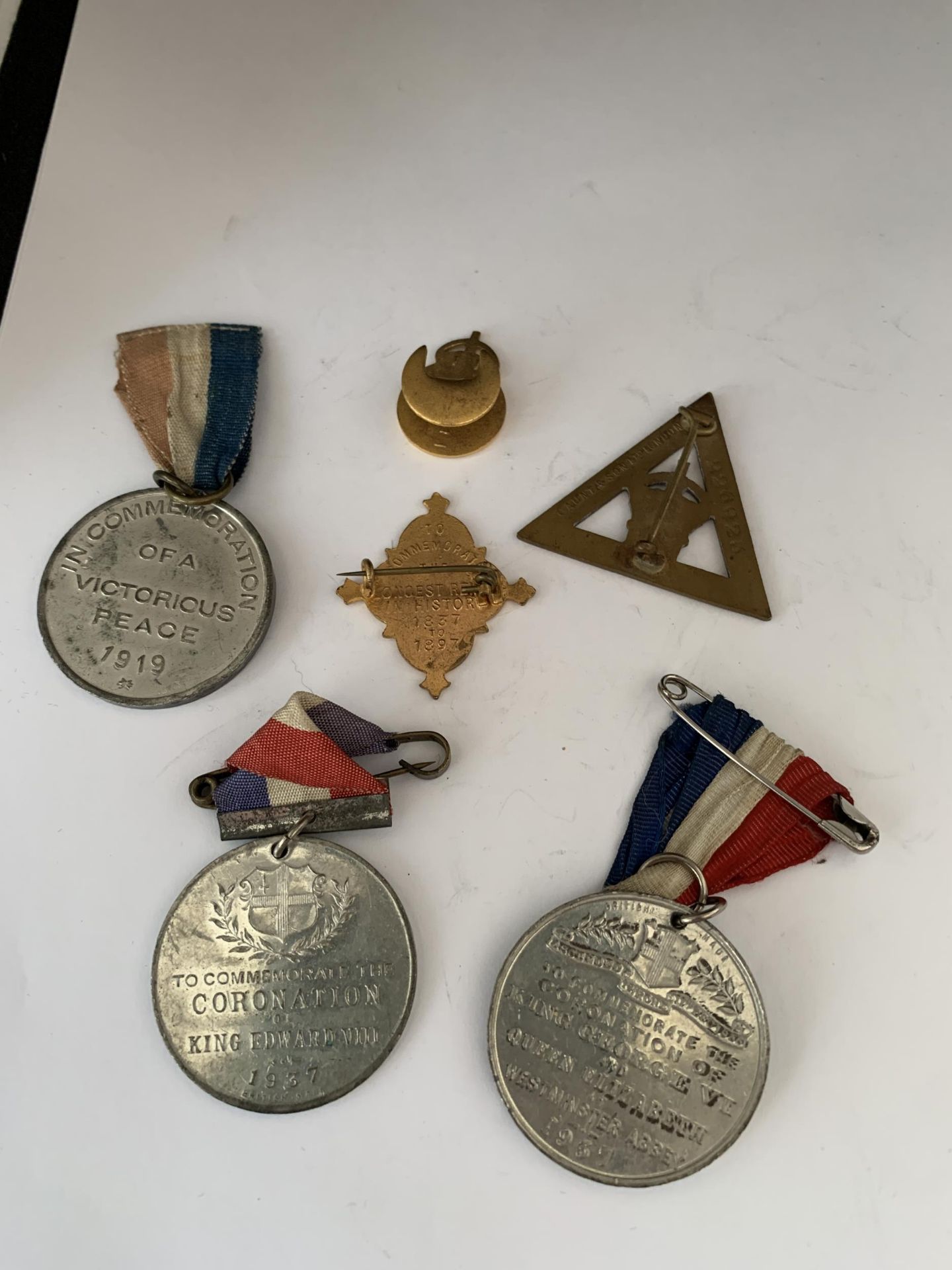 VARIOUS MEDALS AND BADGES - Bild 3 aus 3