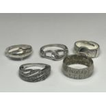 FIVE VARIOUS SILVER RINGS