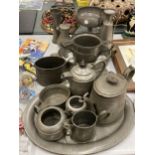 A LARGE QUANTITY OF VINTAGE PEWTER TO INCLUDE ARTS AND CRAFTS, BOWLS, A TEASET, VASES, JUGS, A TRAY,