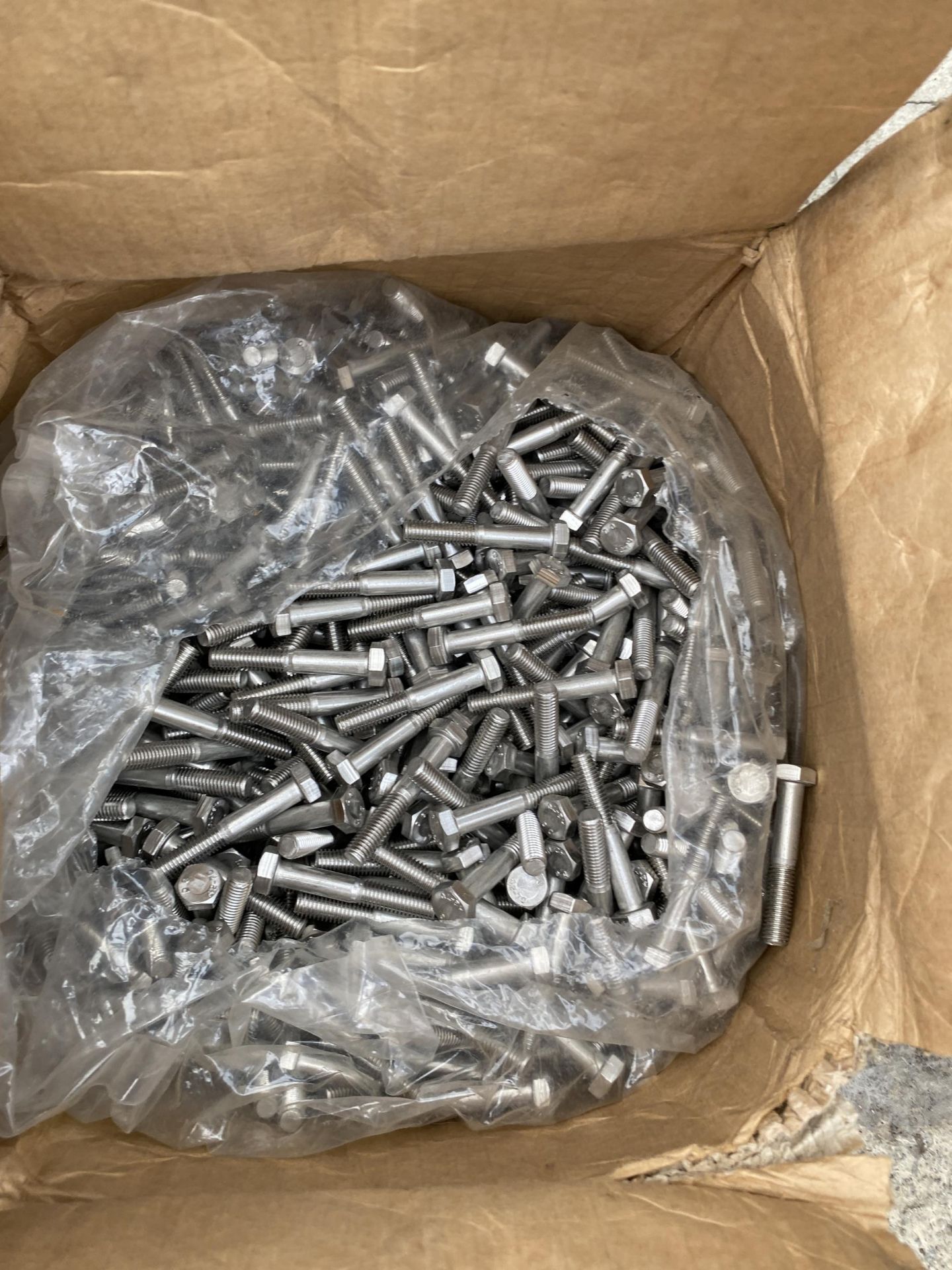 A LARGE QUANTITY OF M8X50 HEX BOLTS - Image 2 of 2