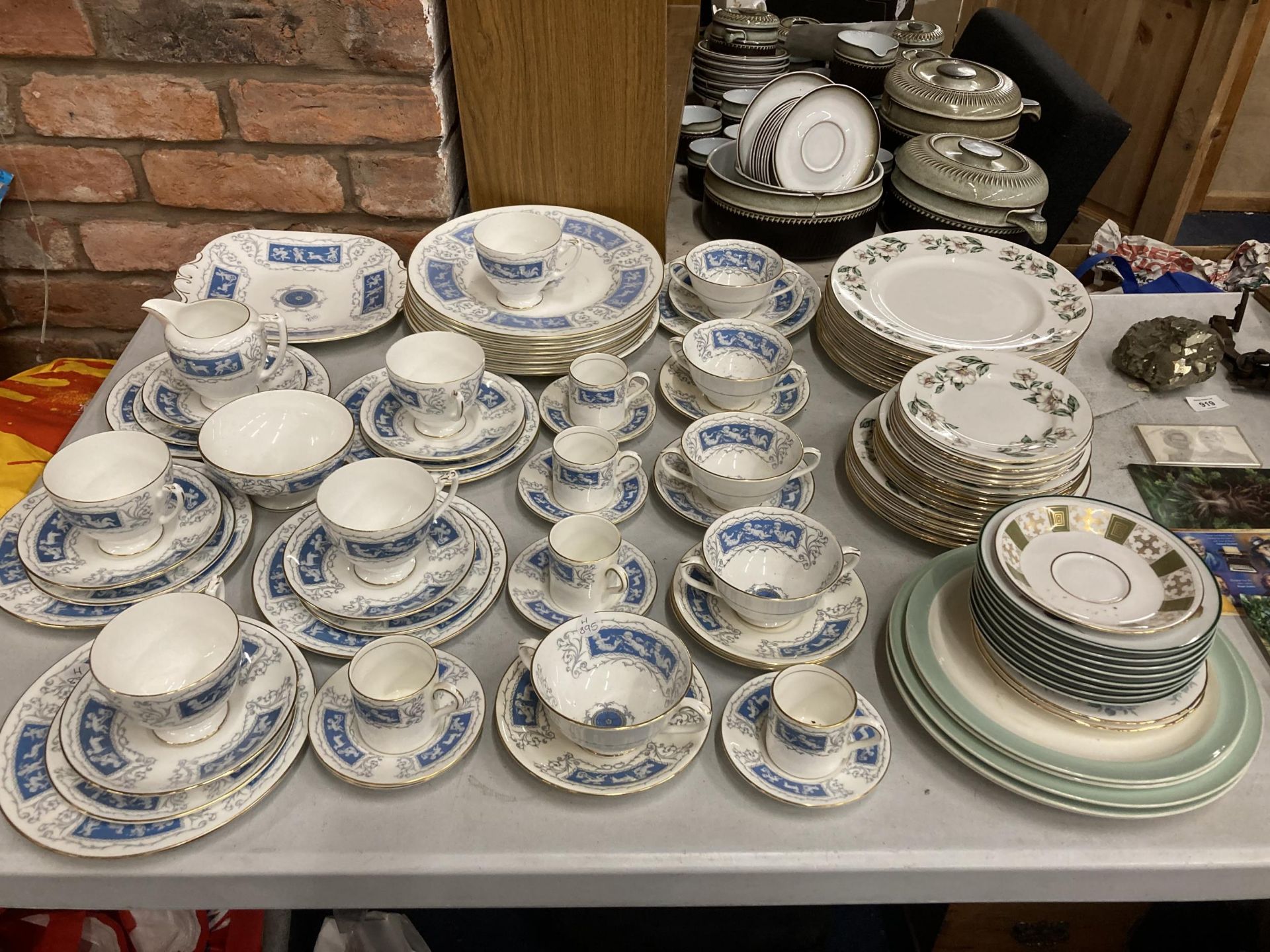 A COALPORT REVELRY PART DINNER SERVICE AND CROWN STAFFORDSHIRE PLATES