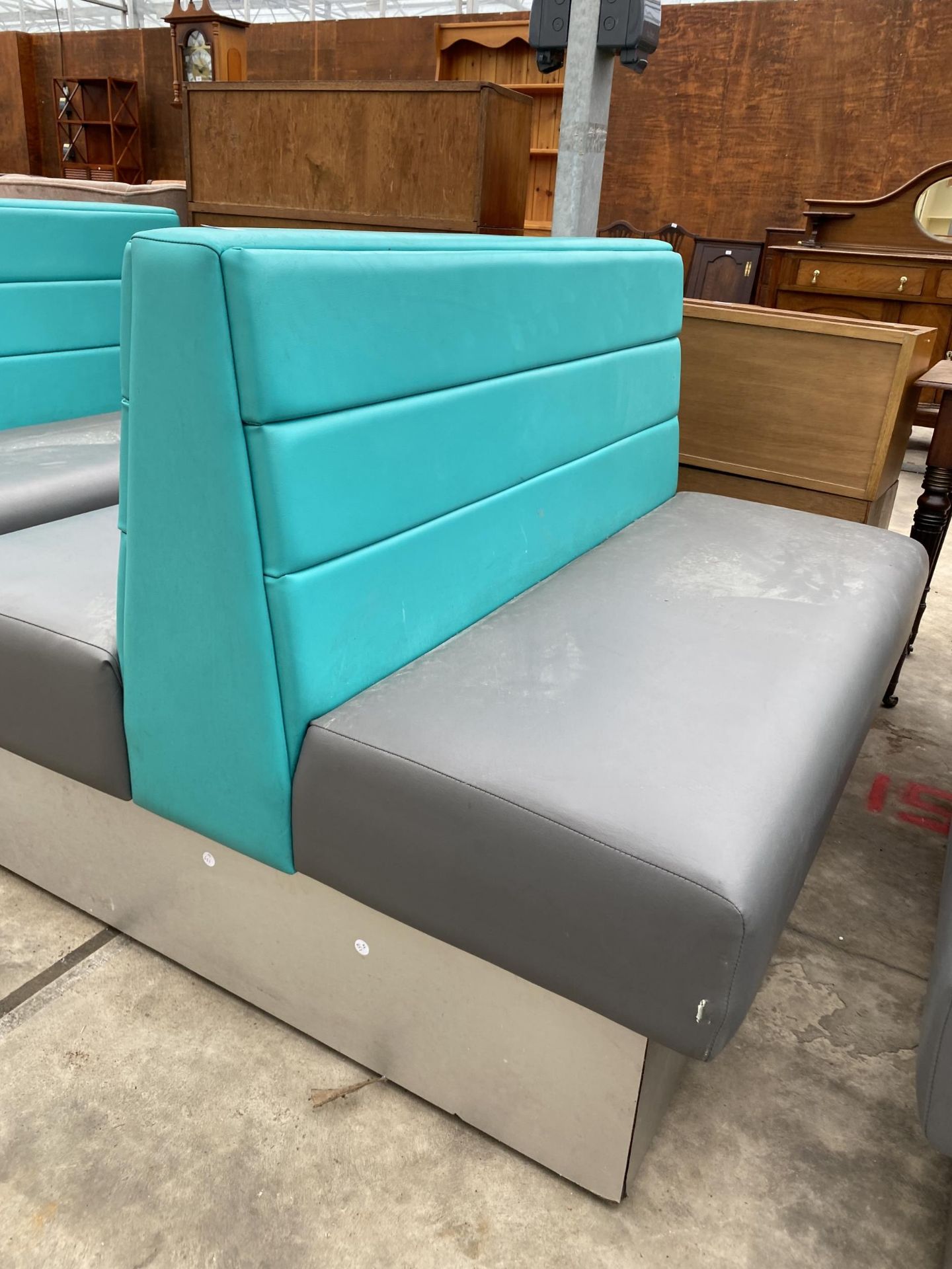 A MODERN DOUBLE SIDED BOOTH SEATING IN TURQUOISE AND GREY - Image 2 of 3