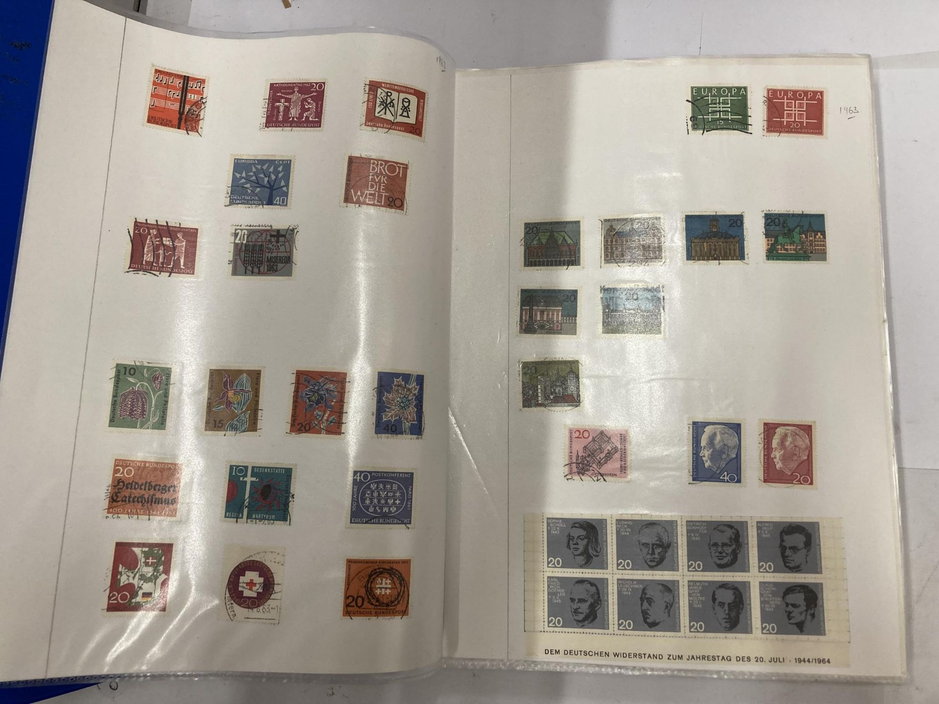 A BINDER OF GERMAN STAMPS - Image 2 of 7