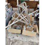 AN ASSORTMENT OF HOUSEHOLD CLEARANCE ITEMS