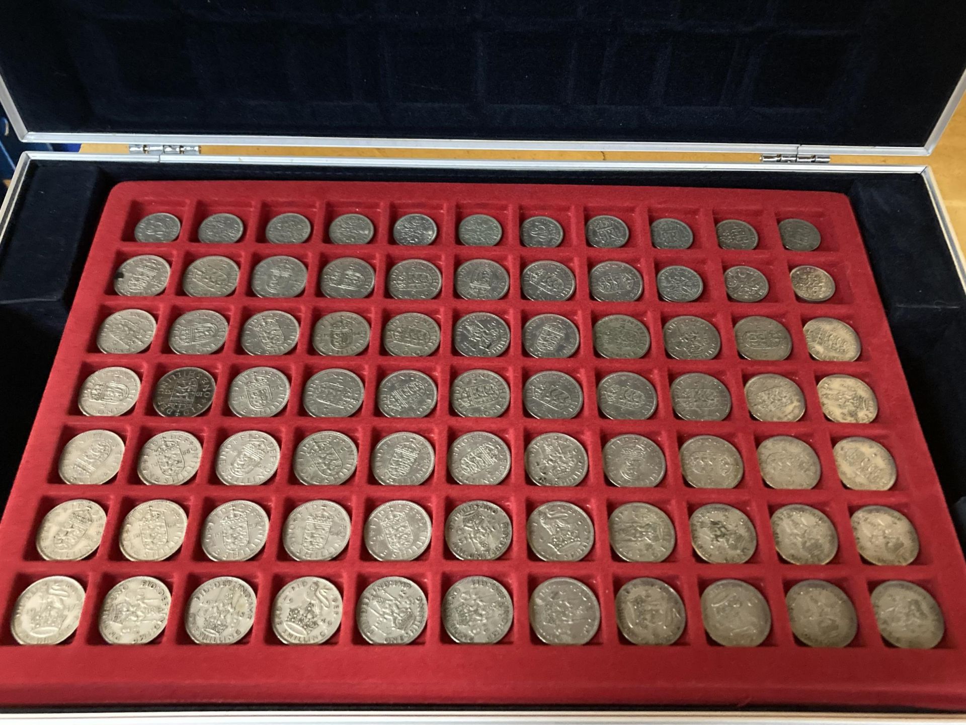 A COIN COLLECTORS CASE WITH TWO TRAYS OF PRE DECIMAL POST 1946 SIXPENCES, SHILLINGS AND FLORINS - Image 2 of 5