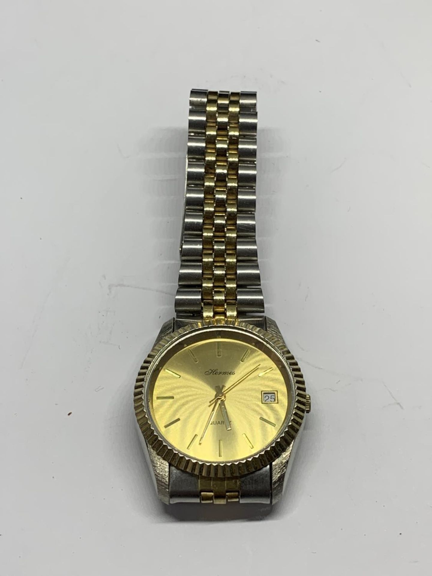 A HERMES WRIST WATCH SEEN WORKING BUT NO WARRANTY