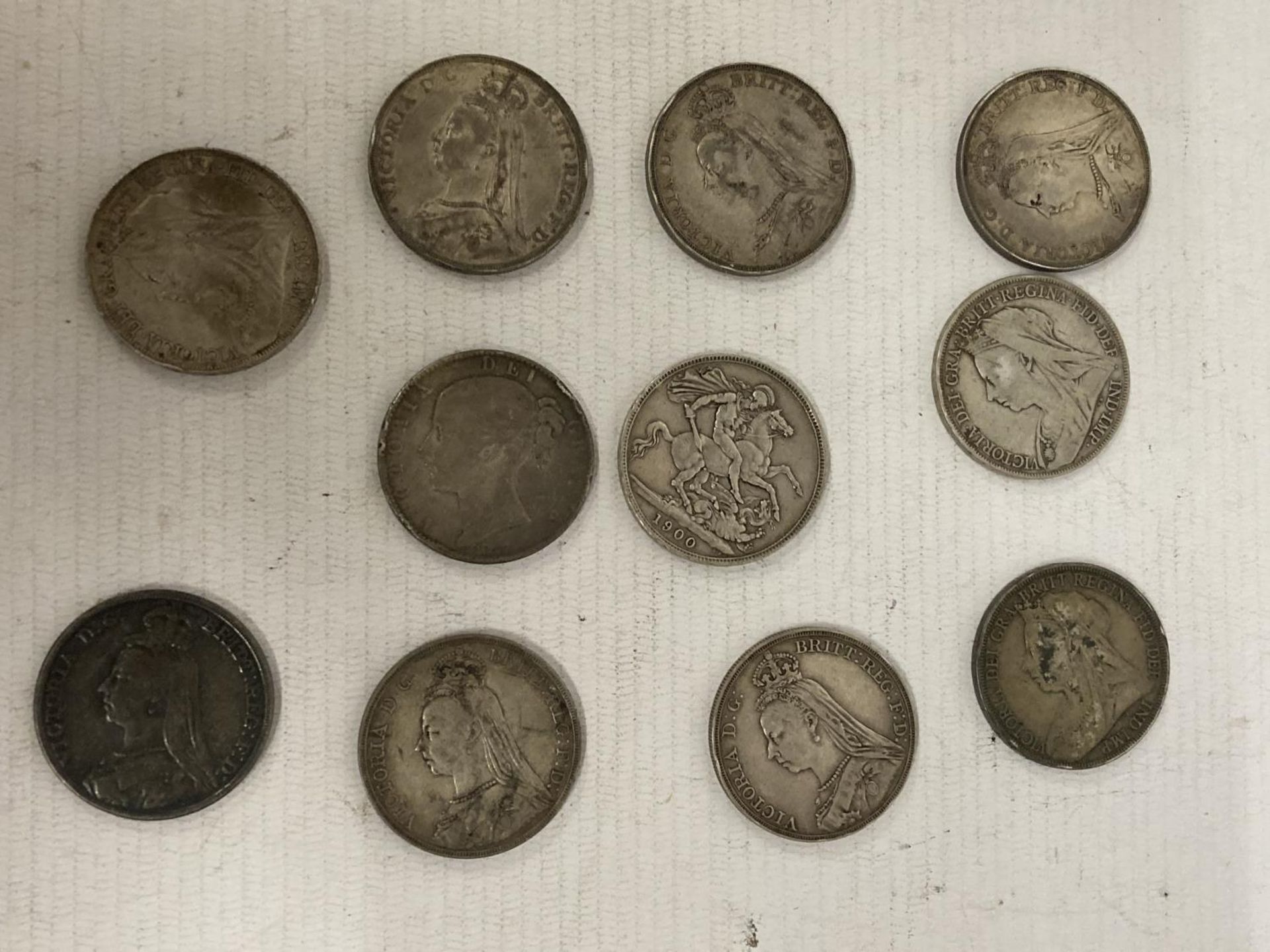 A SELECTION OF 11 , QUEEN VICTORIA , SILVER CROWNS , DATED : 1847 , 1889 X 2 , 1890 X 2 , 1892 X 2 , - Bild 2 aus 2
