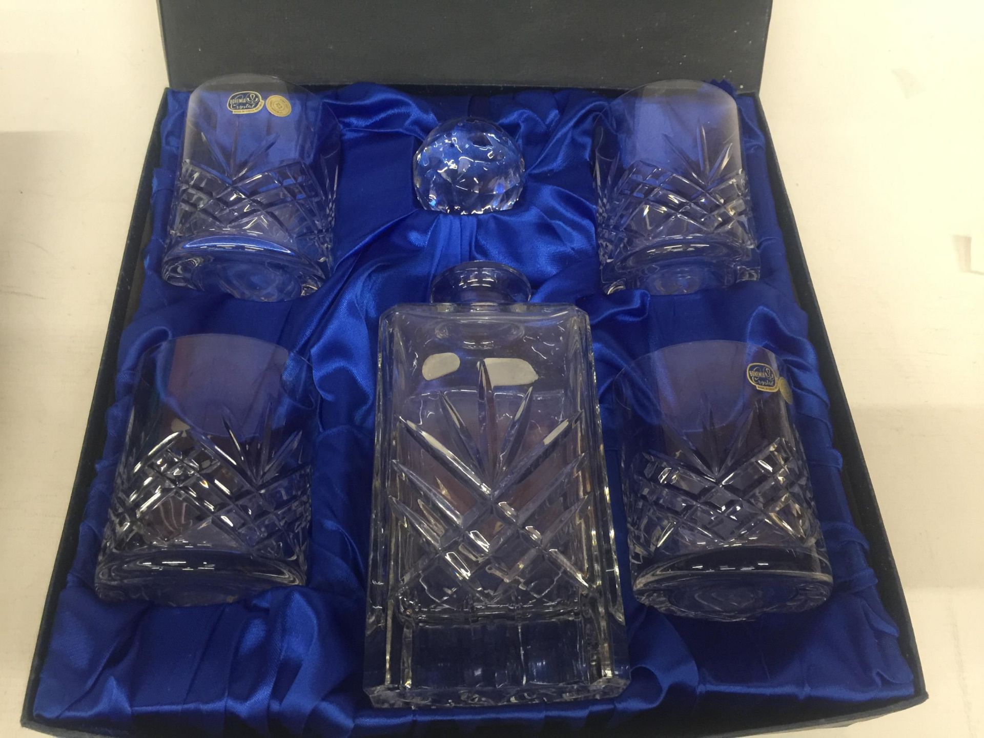 A BOHEMIA CRYSTAL DECANTER WITH FOUR WHISKY TUMBLERS IN A PRESENTATION BOX - Image 2 of 3