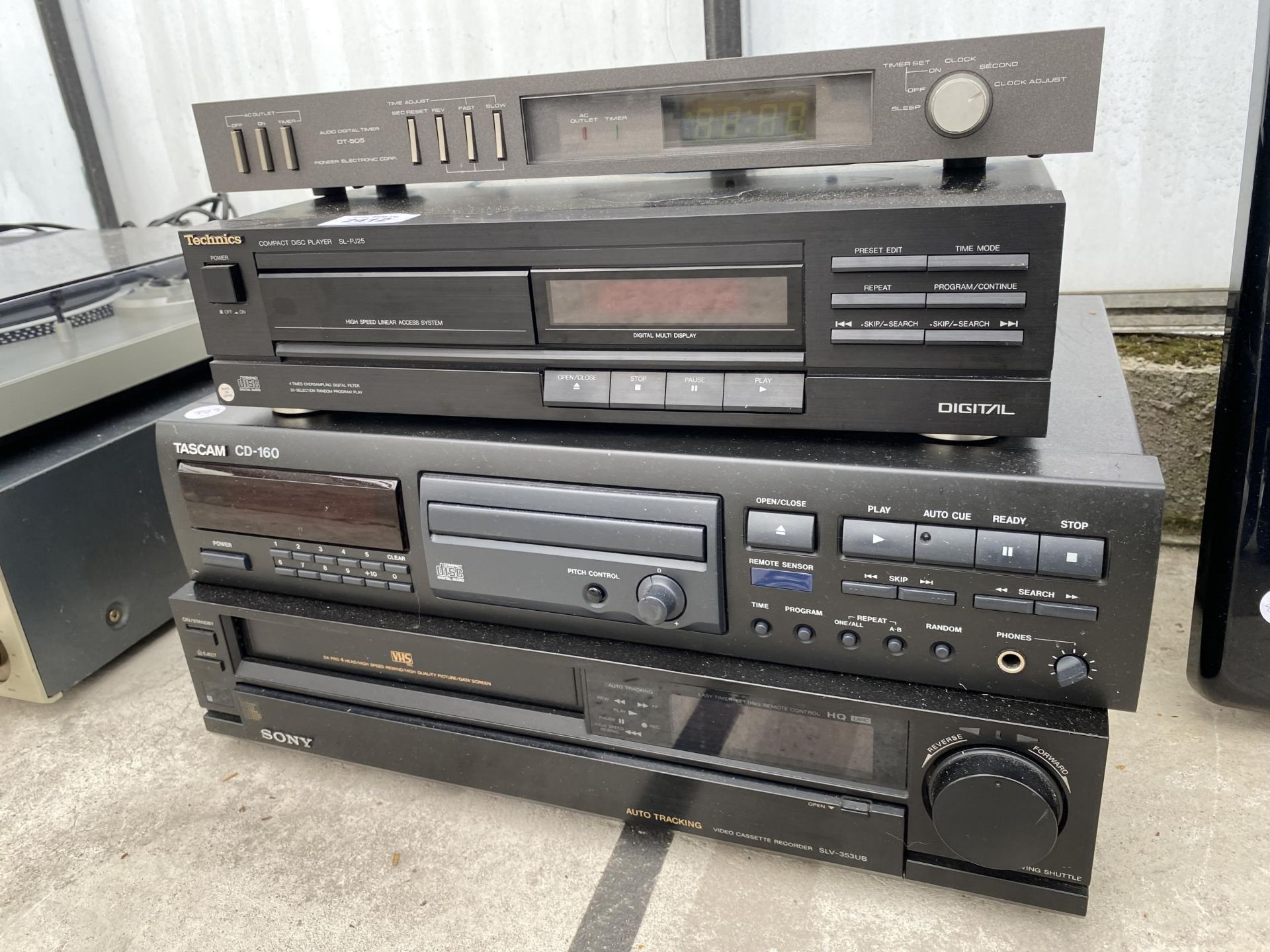 AN ASSORTMENT OF ITEMS TO INCLUDE A SONY VHS PLAYER, A TASCAM CD-160 AND A TECHNICS CD PLAYER ETC - Image 2 of 2