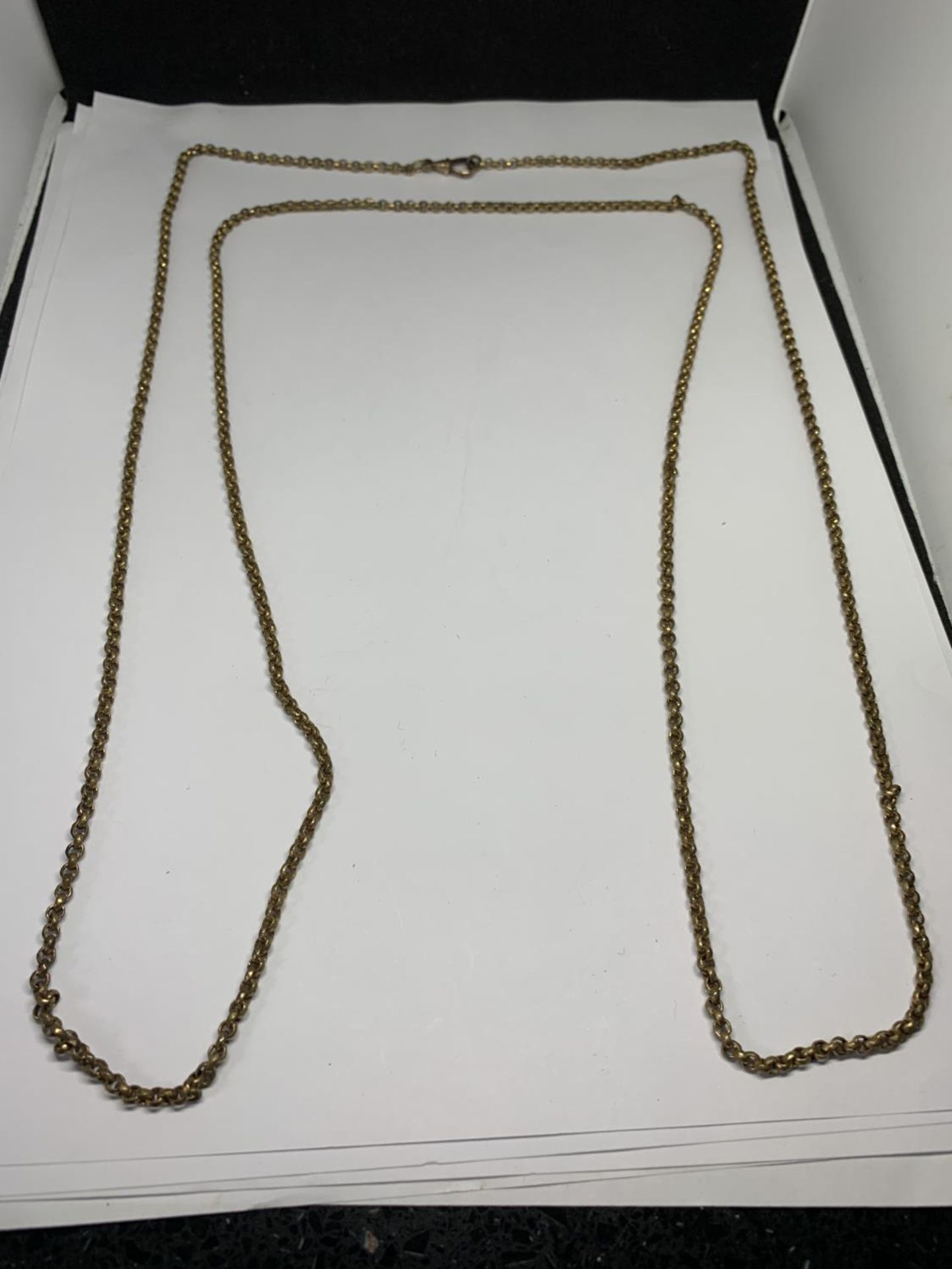 A MUFF CHAIN LENGTH 56 INCHES